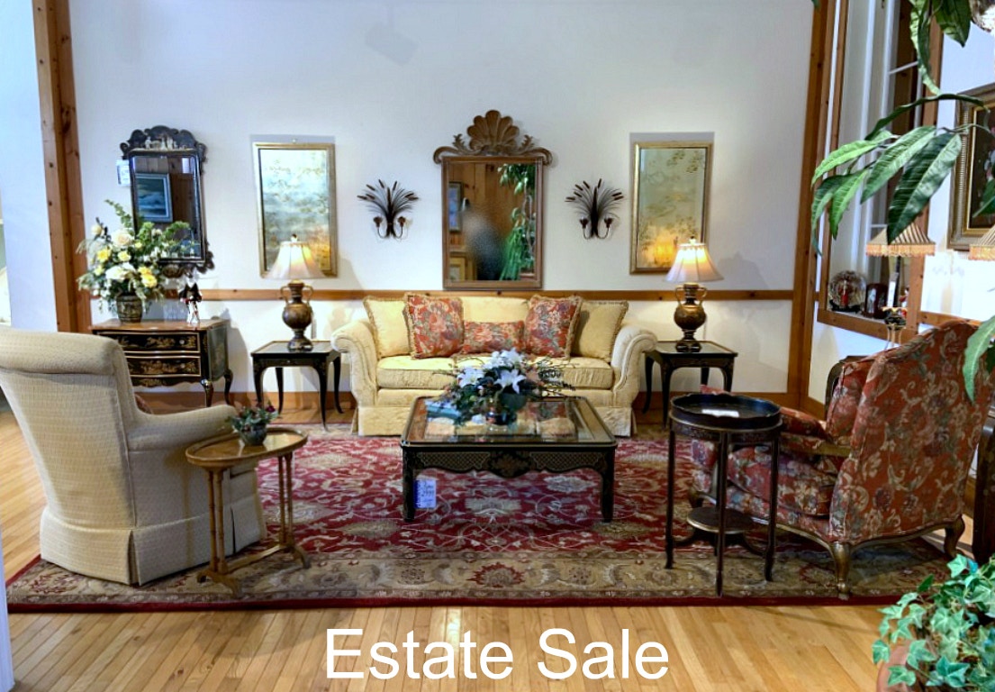 Clearance CLEARANCE ESTATE SALE Square Coffee Table & 2 End Tables