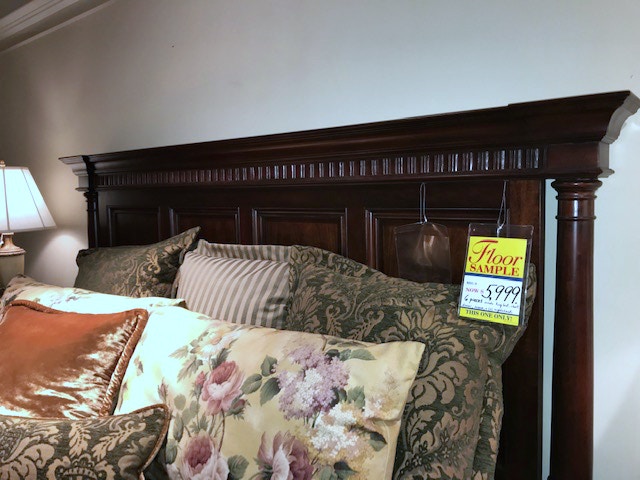 Thomasville Fredericksburg 6 Pc King Bedroom Set