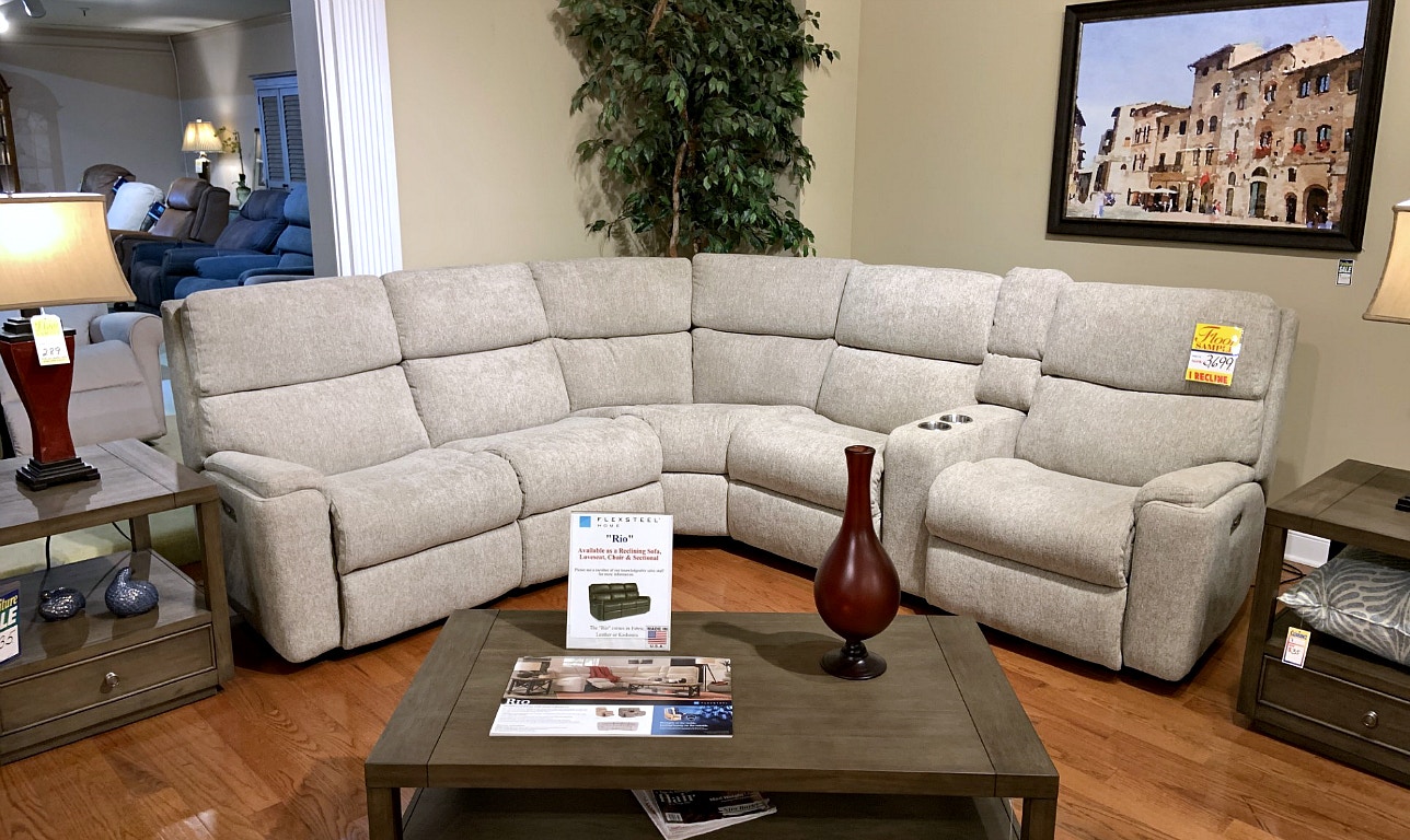 Clearance CLEARANCE Flexsteel Rio 6 pc. Reclining Sectional
