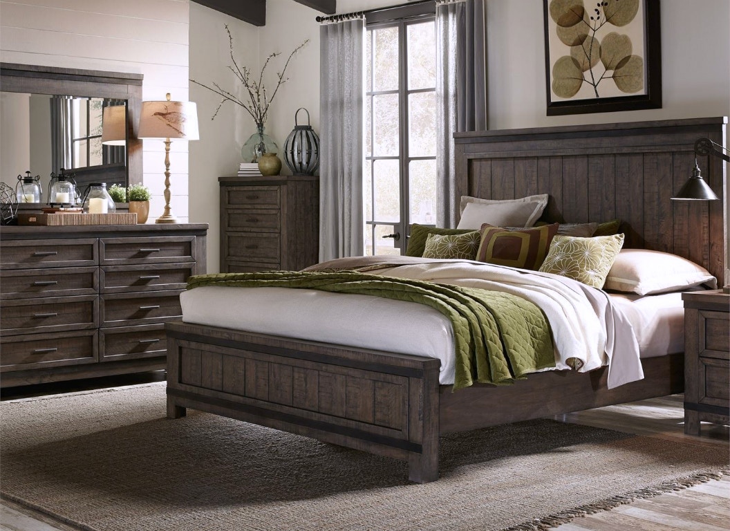 Thornwood Hills Bedroom Collection
