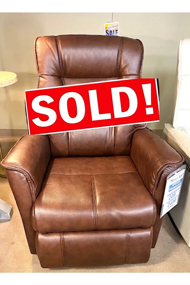 Red recliner best sale chair costco