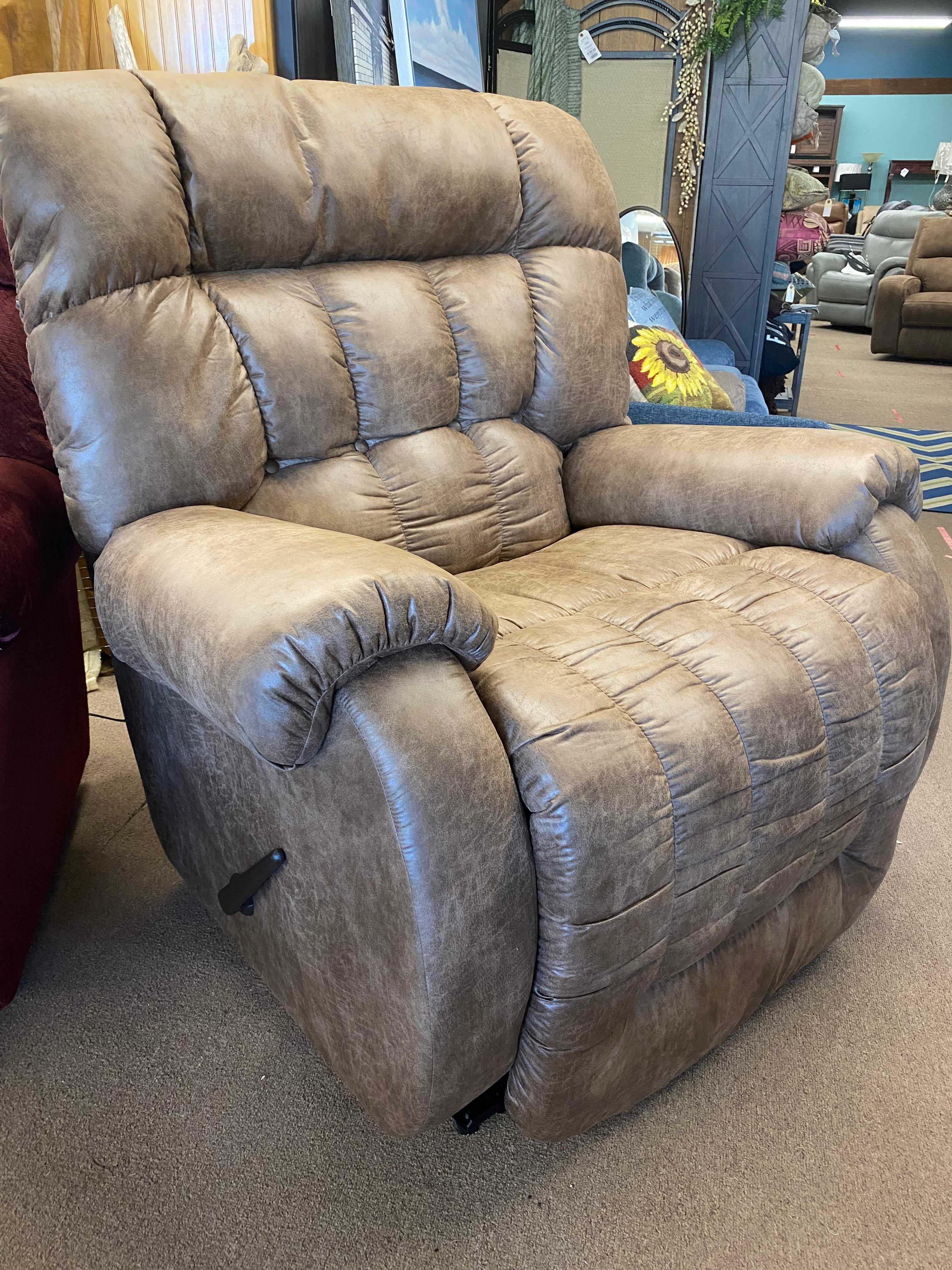 Best home furnishings 2024 leather recliner