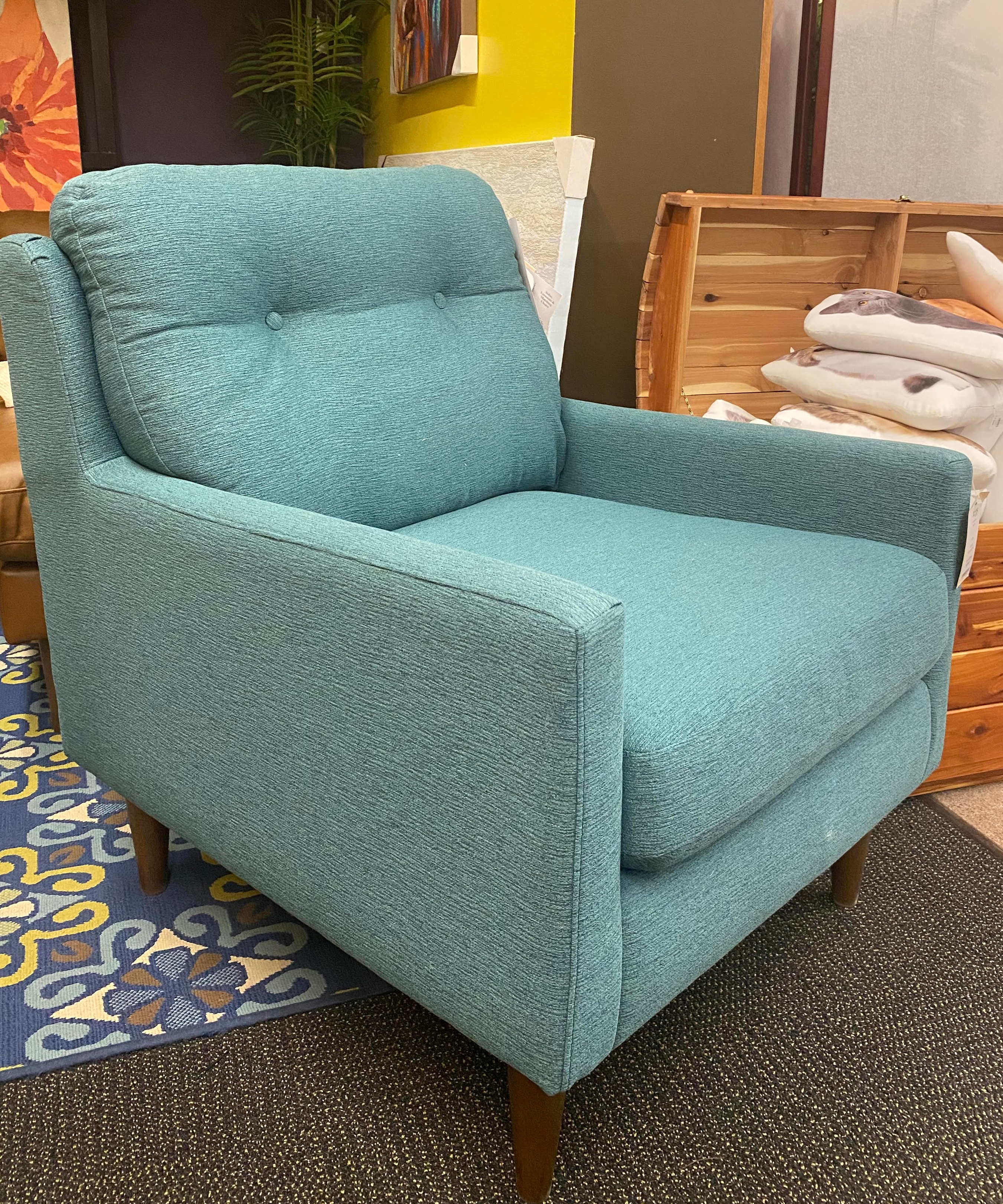 Clearance Peacock Chair