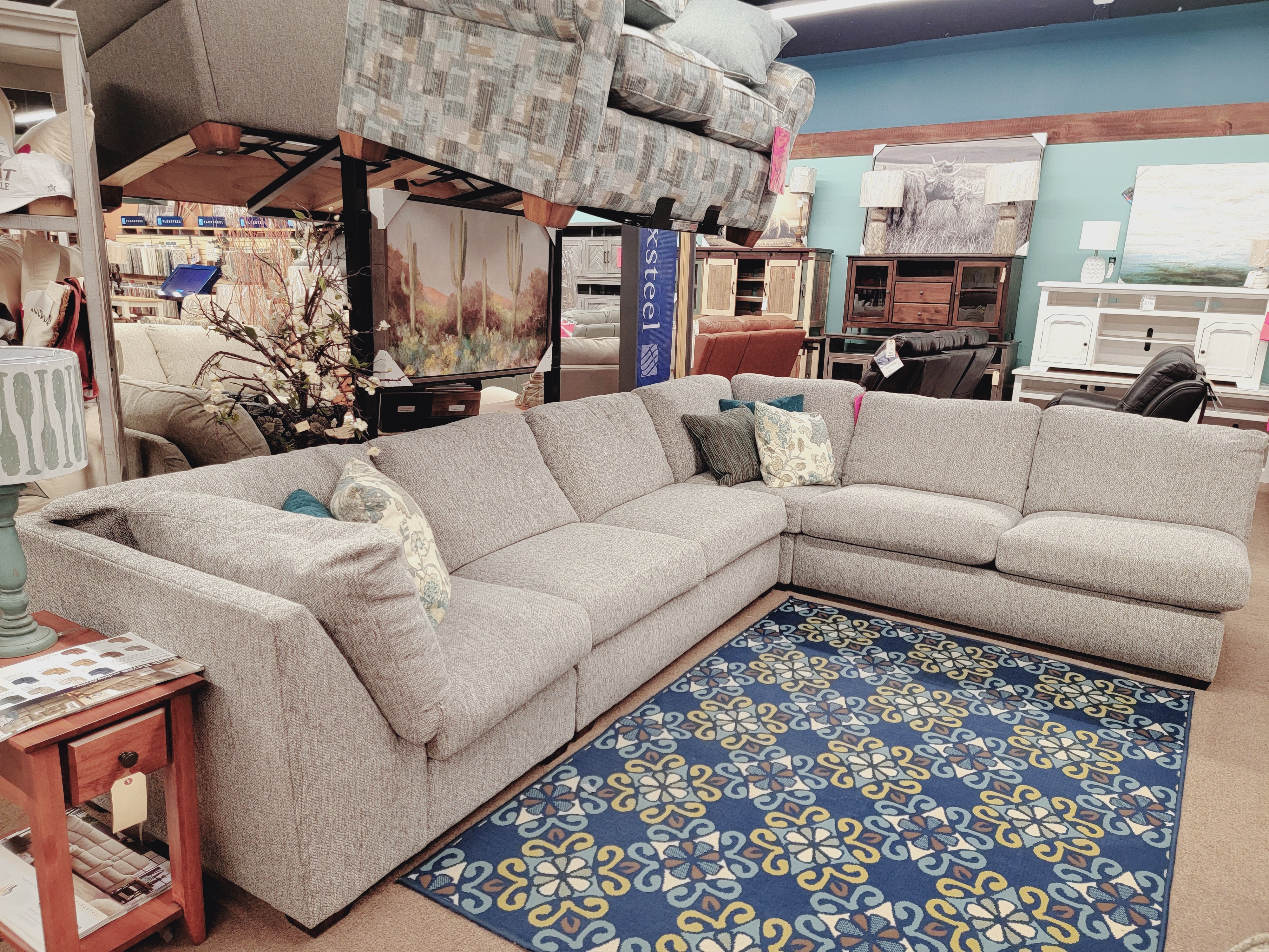 Clearance FLEXSTEEL GREY SECTIONAL KIT7100 Love's Bedding and