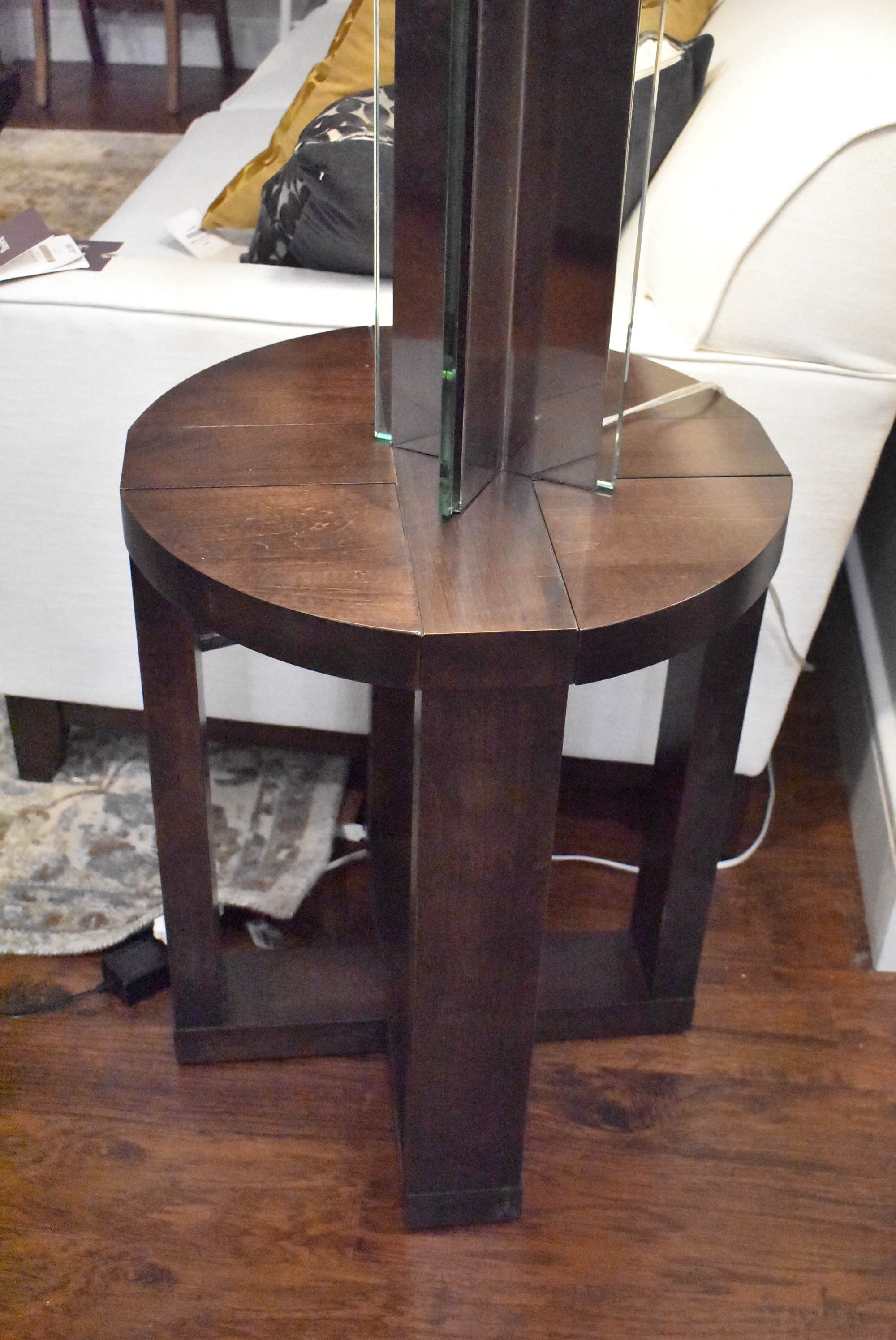 Bassett Skyline Round Maple End Table 60150641T Galeries Acadiana