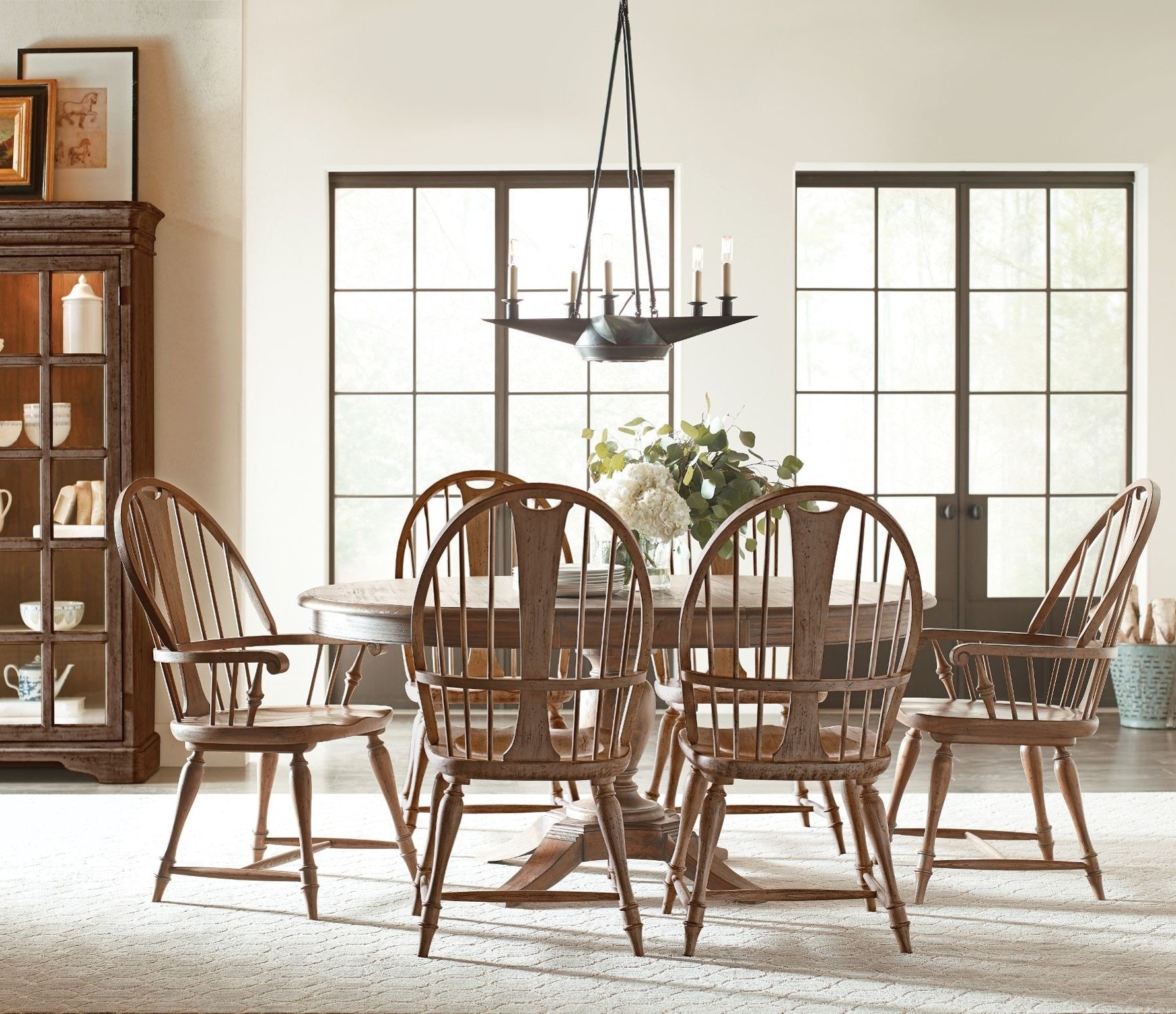 Weatherford Milford RD Dining Table w/Leaf