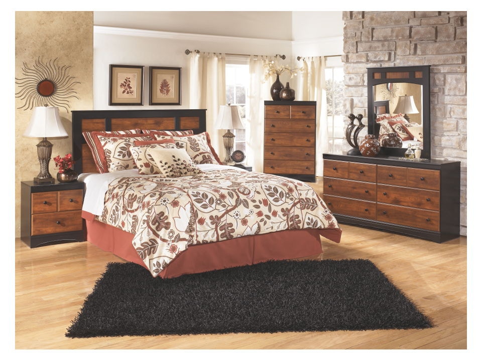 Ashley Aimwell 4 Piece Queen Bed Set - Portland, OR | Key Home