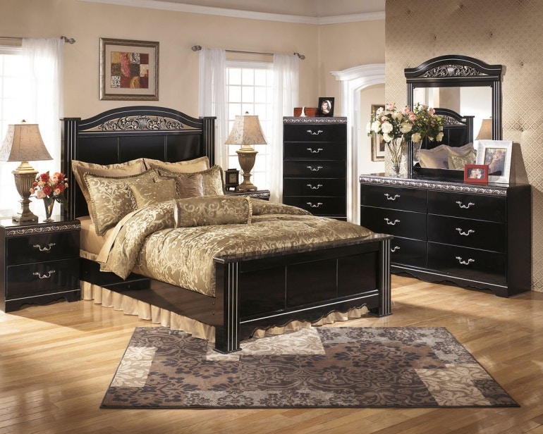BLACK RABBiT　お座り Fire pattern OR×BK Ashley Constellations 7 Piece Queen Bed Set - Portland, OR