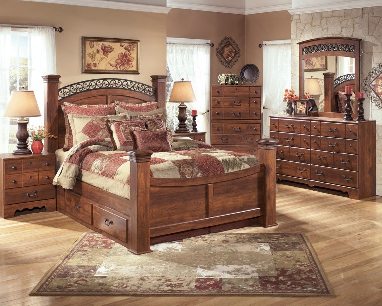 Ashley Timberline 7 Piece Queen Bed Set - Portland, OR | Key Home