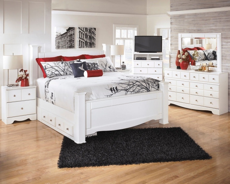 Ashley Weeki 7 Piece Queen Bed Set Portland Or Key Home