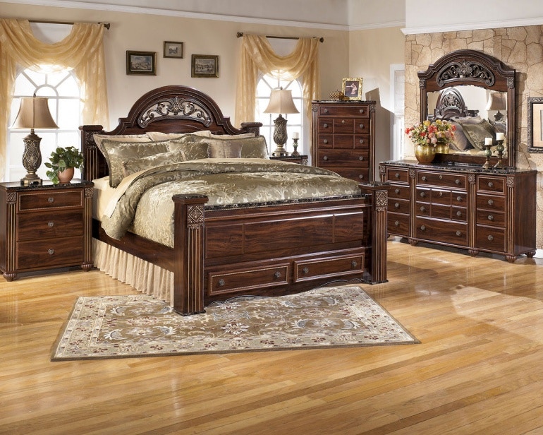 Ashley Gabriela 8 Piece Queen Bed Set - Portland, OR | Key Home