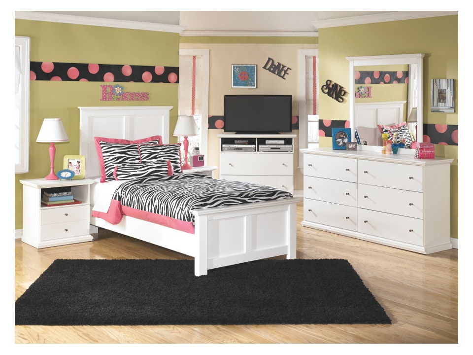 Bostwick bedroom store set