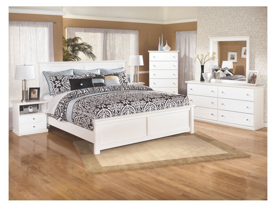 Ashley 5 Piece King Panel Bedroom Set B139-31-36-58-56-97