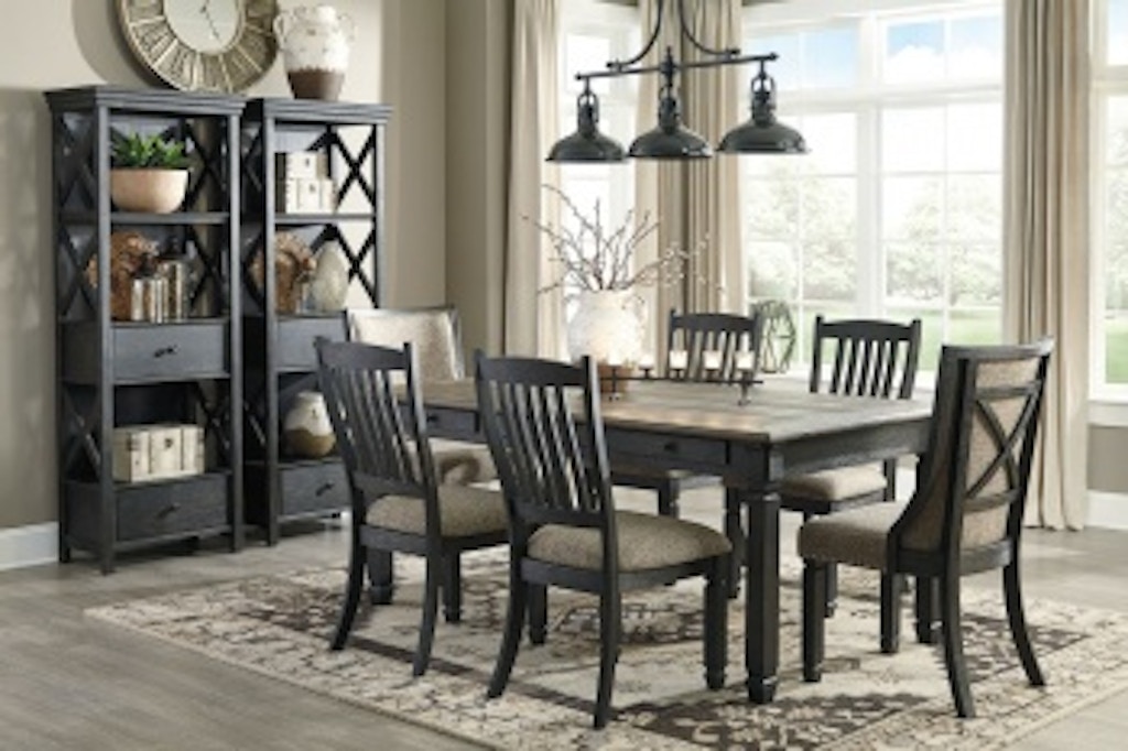 Tyler Creek Dining Set Images