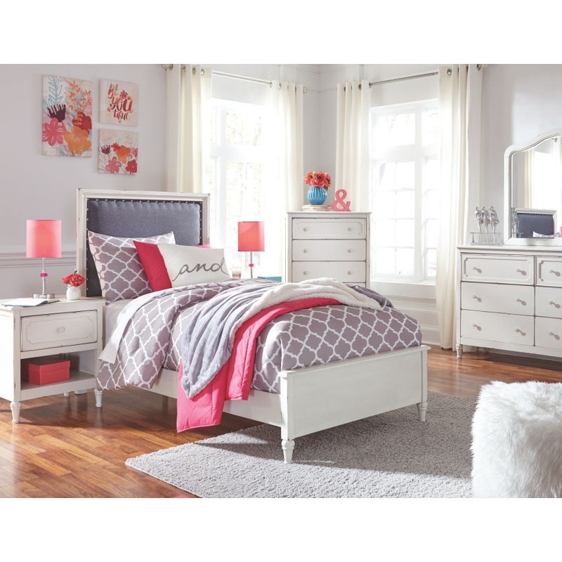 Ashley Faelene Dresser and Mirror B485-21-26 - Portland, OR | Key