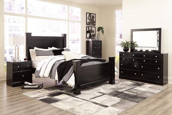 Ashley furniture black dresser with deals mirror