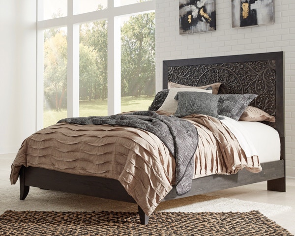 Ashley paxberry outlet queen bed