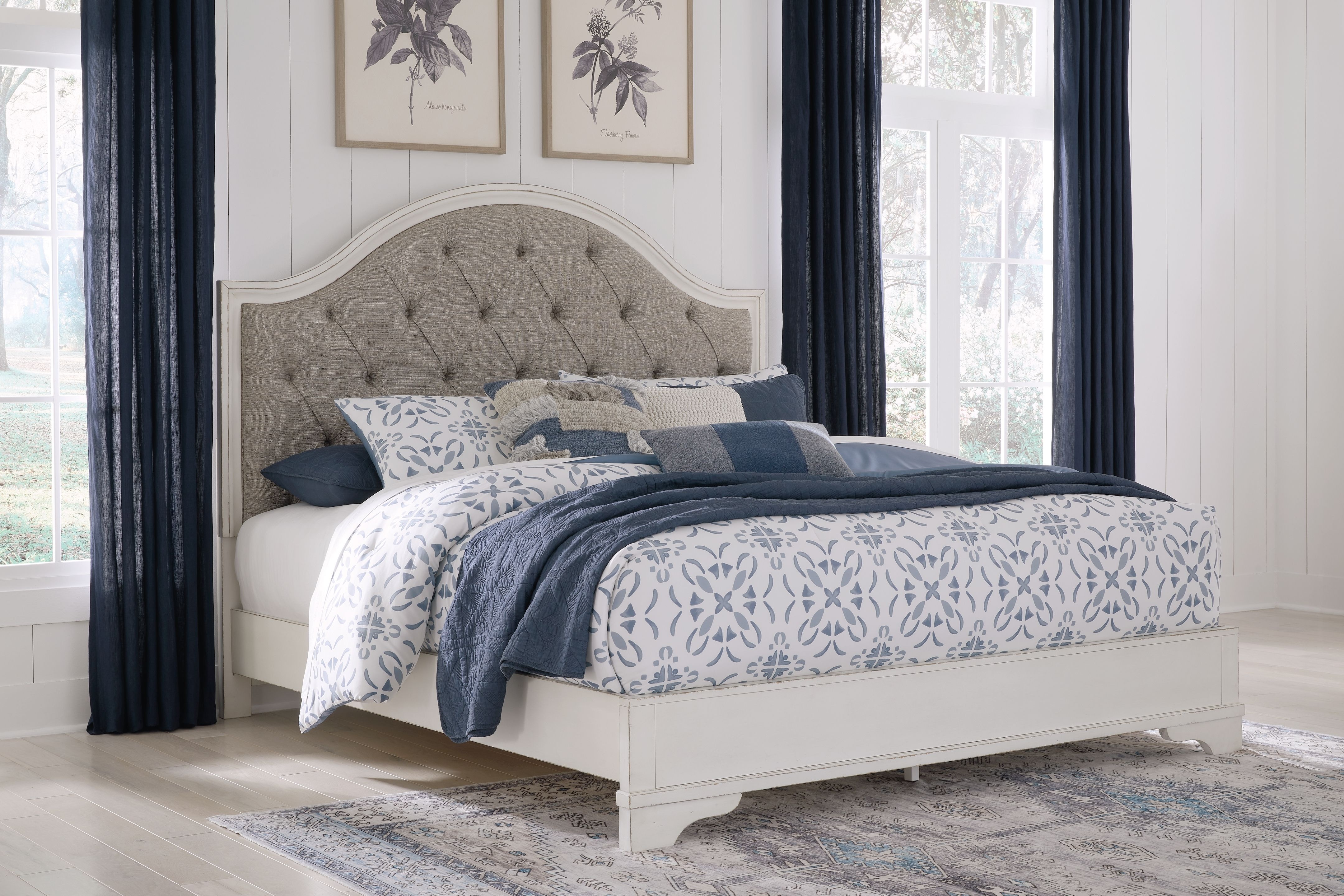Ashley Brollyn Queen Upholstered Panel Bed B7735754 Portland, OR