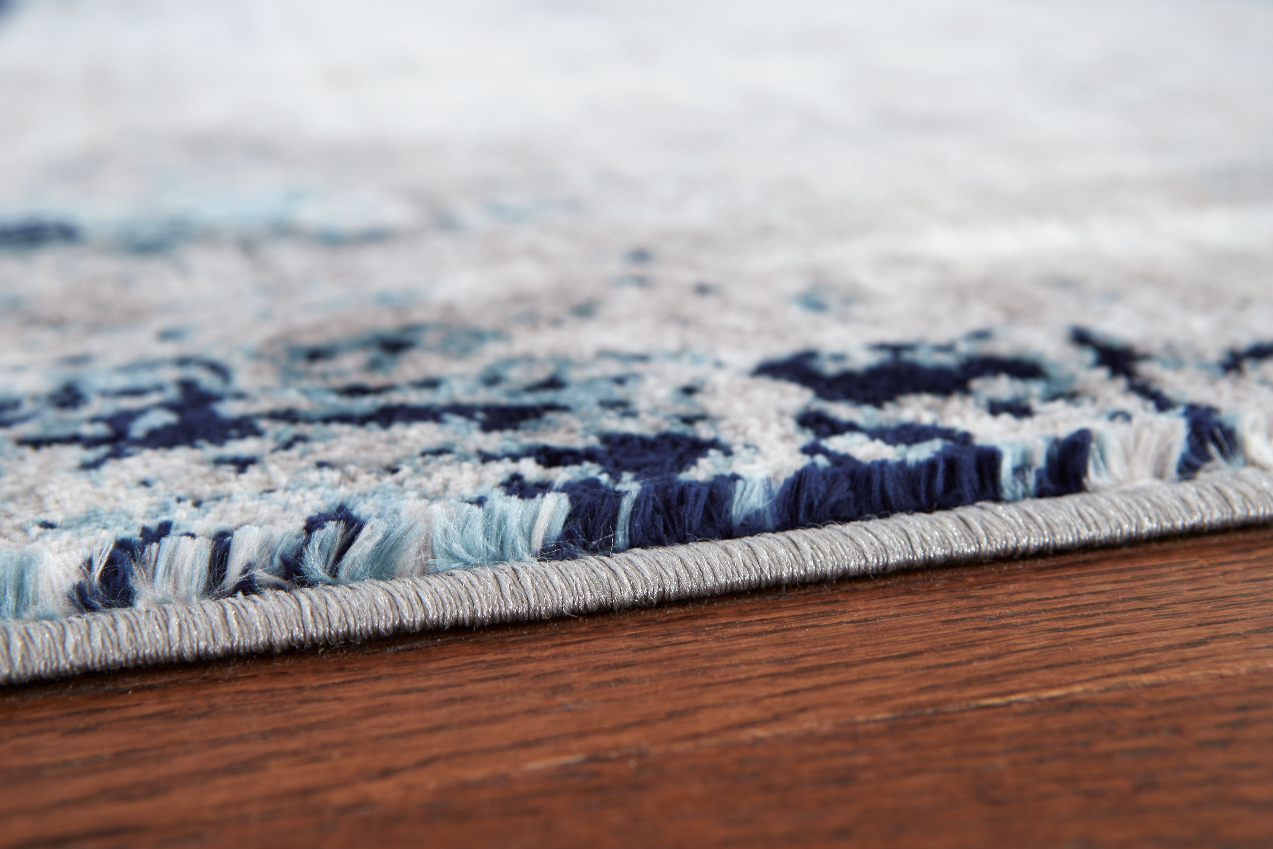 Ashley Leonelle Large Rug R404871 - Portland, OR | Key Home