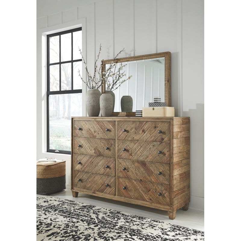 Ashley Grindleburg Dresser and Mirror B7543136 Portland, OR Key