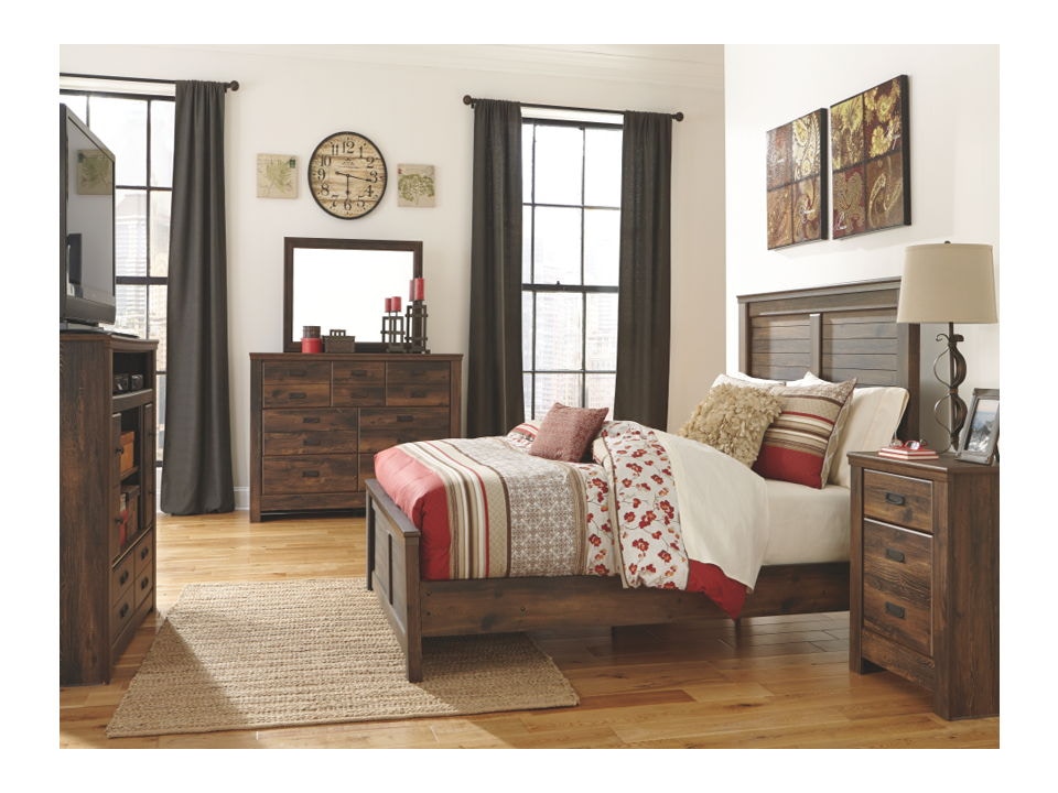 Quinden bedroom store set