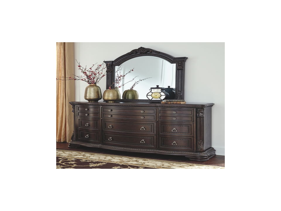 Ashley Wellsbrook Dresser and Mirror B806-31-36 - Portland, OR