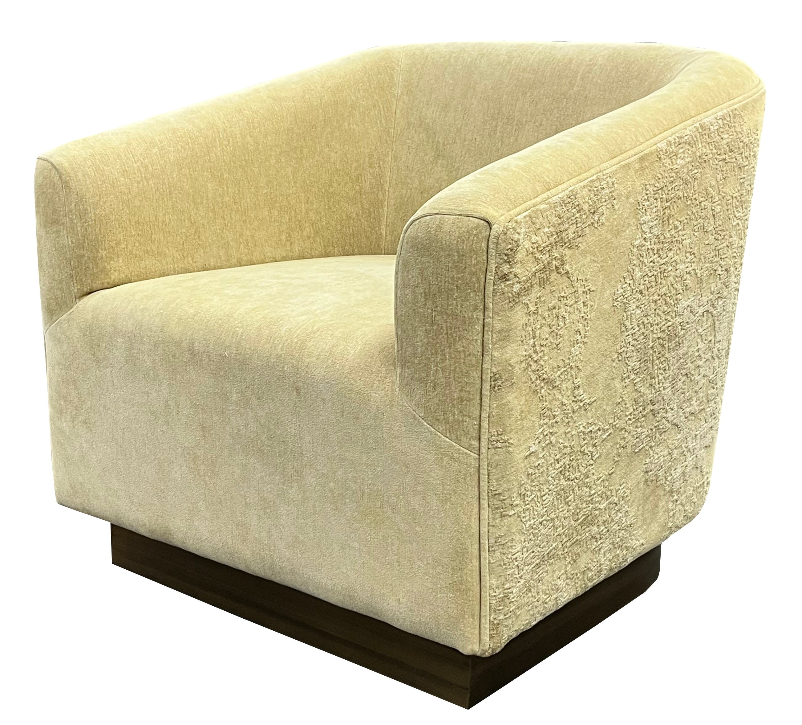 Classic Home Leonardo Swivel Accent Chair
