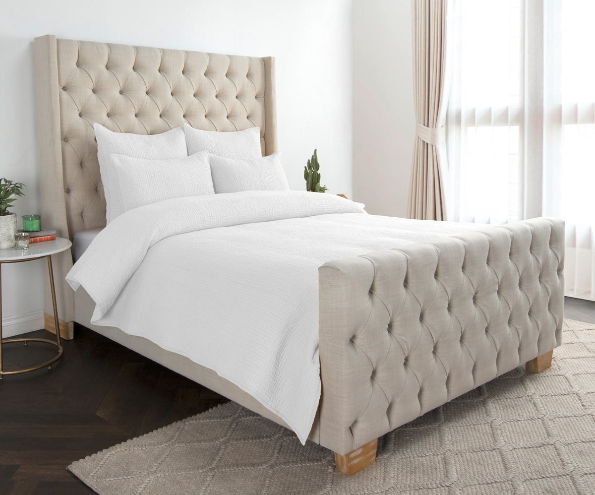Classic Home Danica 4-Piece White King Quilt Set