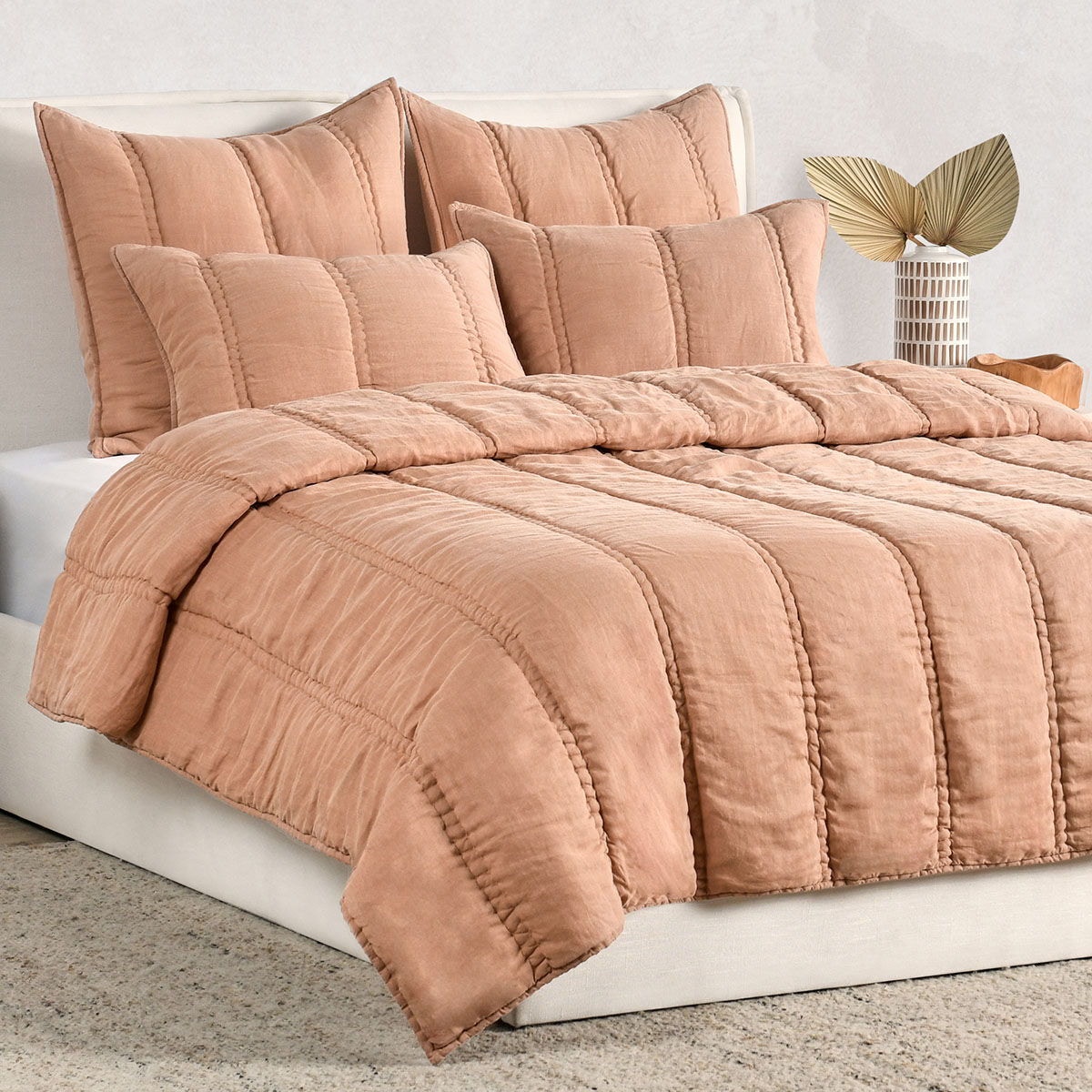 Classic Home Queen Quilt V290192