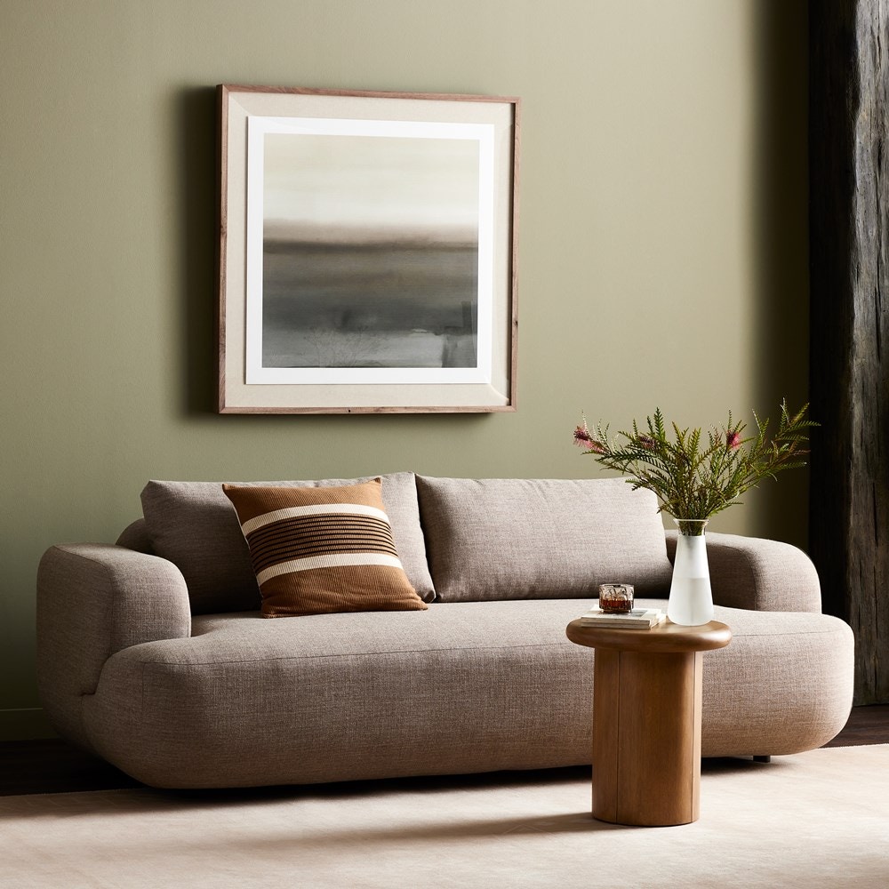 セール中につき通常特価　27,478円より10,000円引きの17,478円で販売中！VENEZIA SOFA　2P　ベネチアソファ　二人掛けソファ　2Pソファ　2人用イス　脚付き 2P マリアン IV【EC限定】 ｜家具・インテリア通販の関家具【公式】