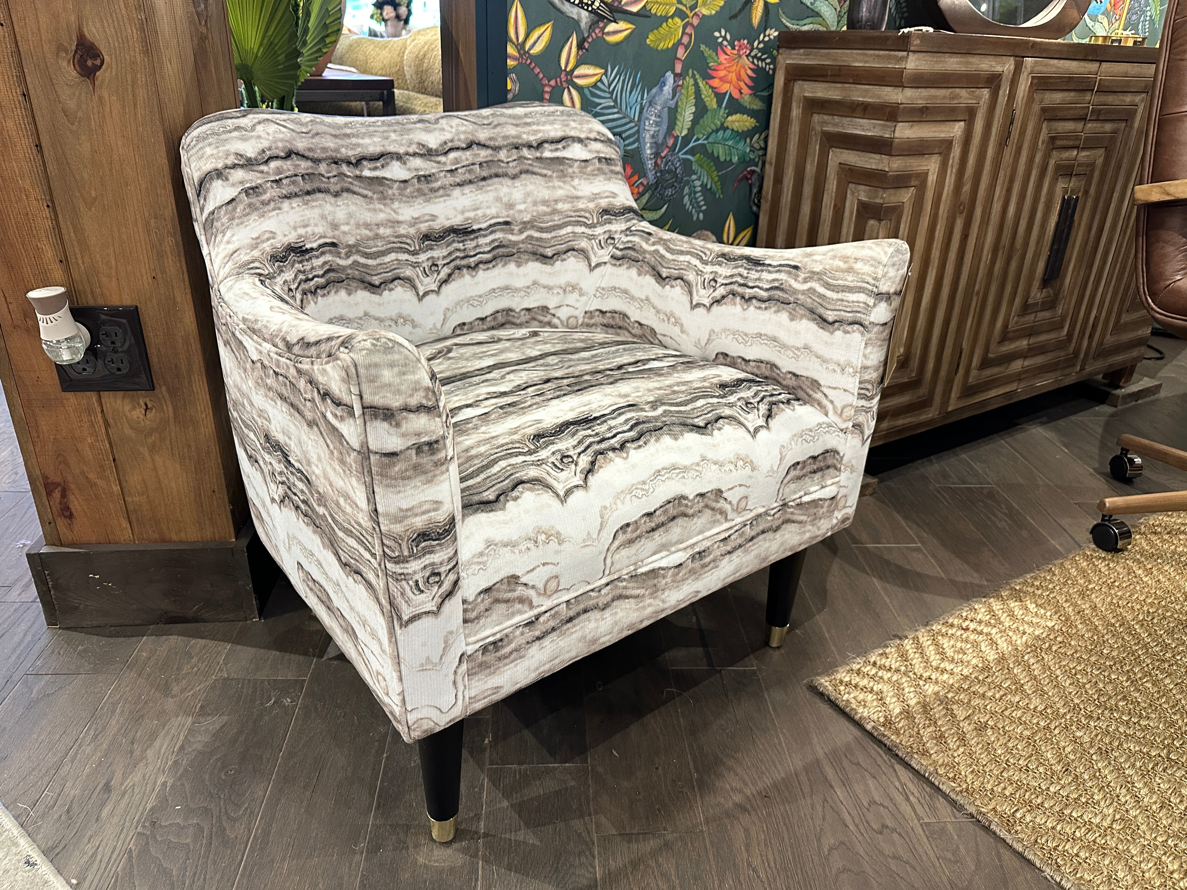 Norwalk Furniture Alexander Chair 11-700330-C