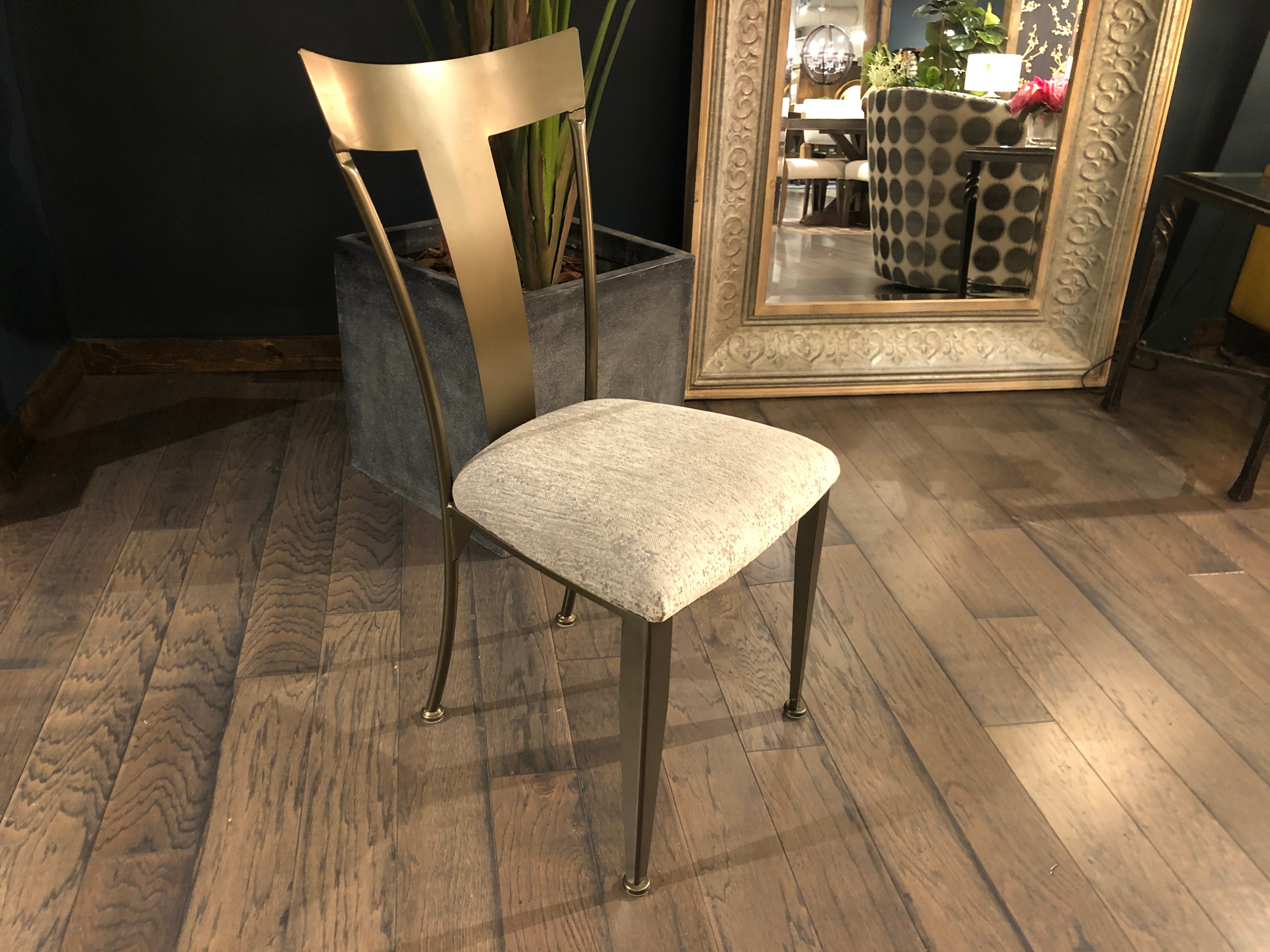 johnston casuals dining chairs