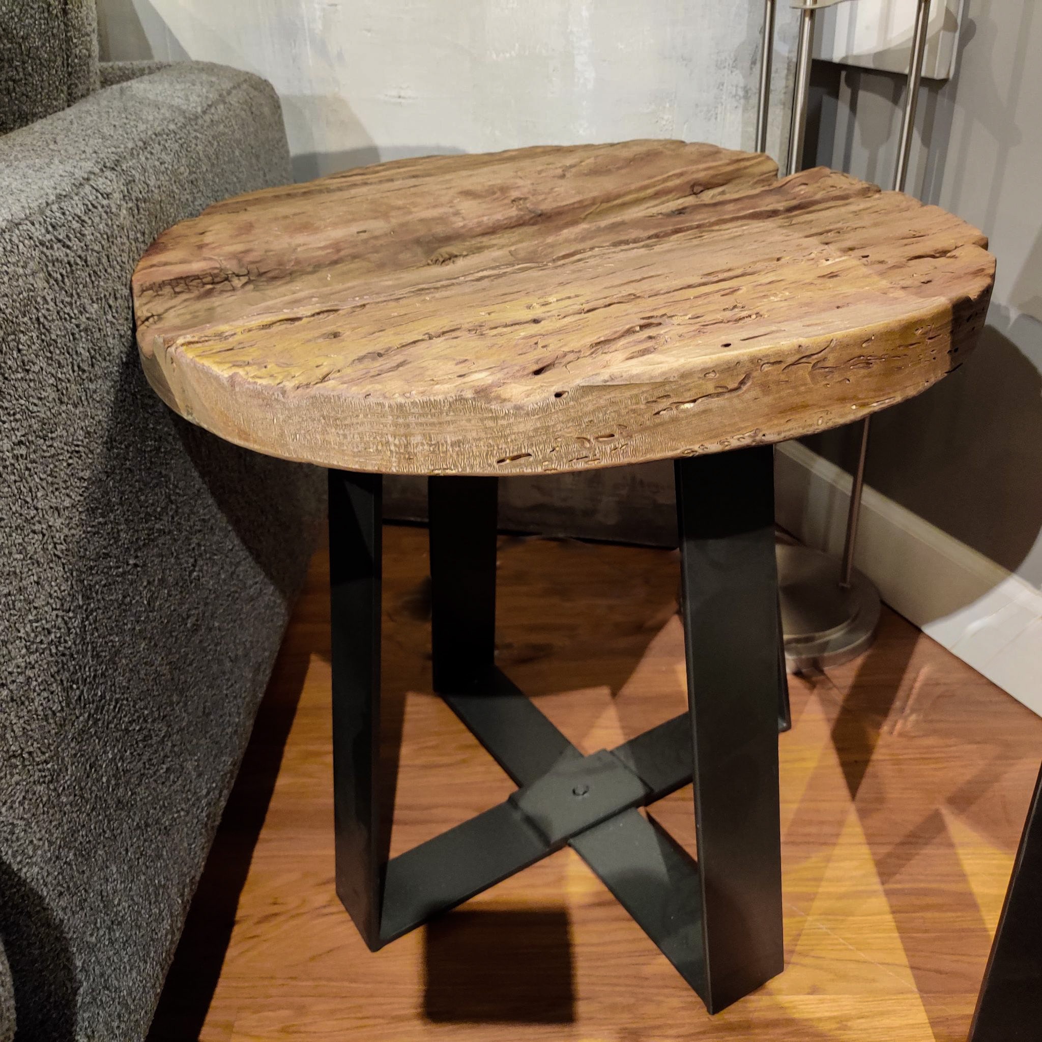 Clearance Living Room Natural Round End Table FLOETBNS9252 Treeforms