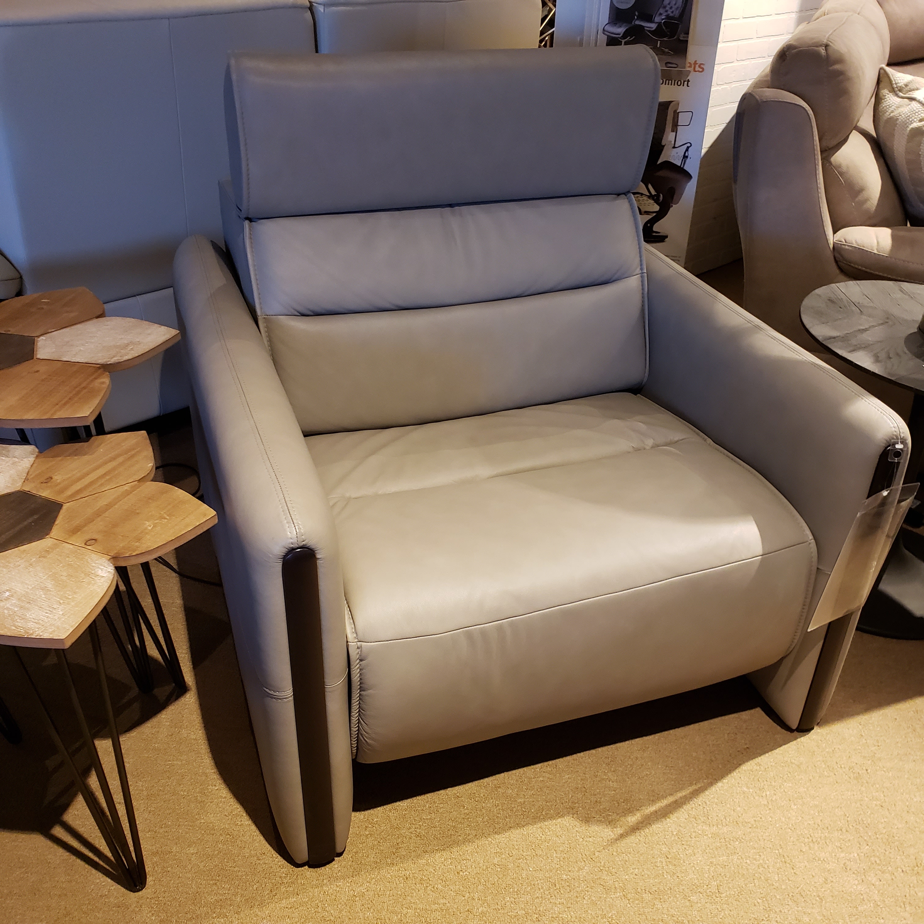 leather recliner clearance