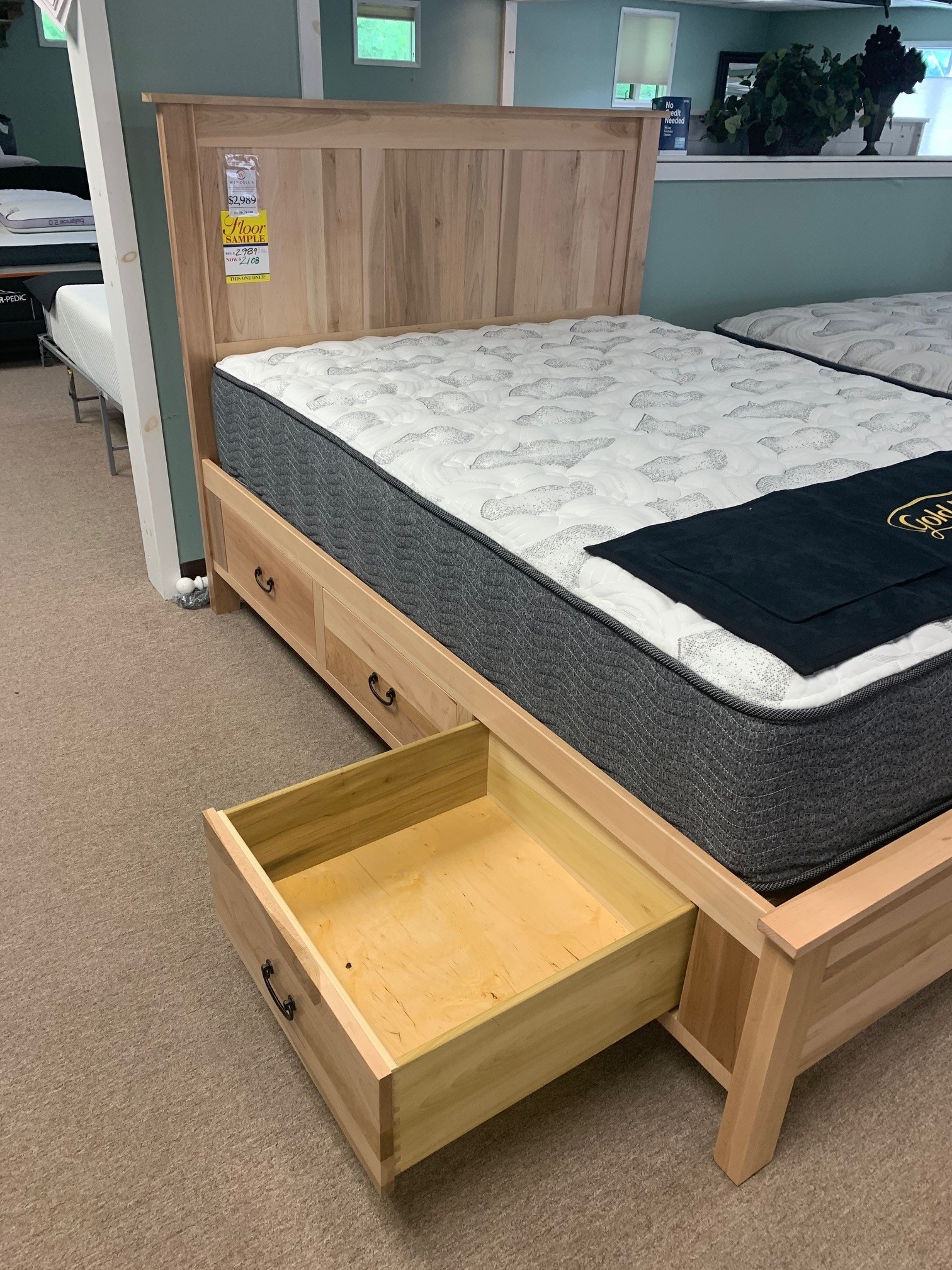 Clearance This Queen Bed Offers A Ton Of Storage In Its 6 Under Bed Drawers Price Reduction Makes