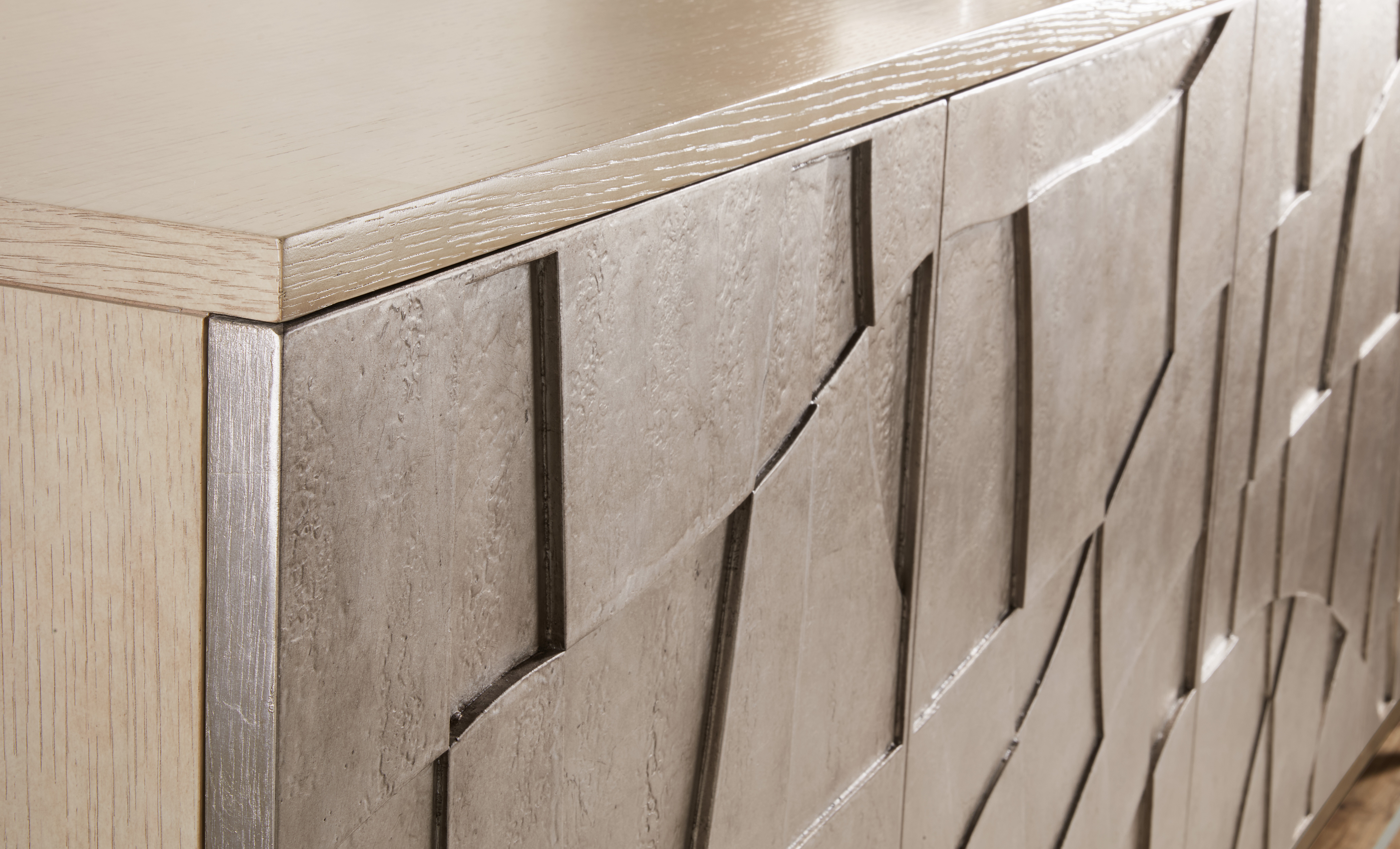 Hooker Furniture Westwood Credenza - Thumbnail 3