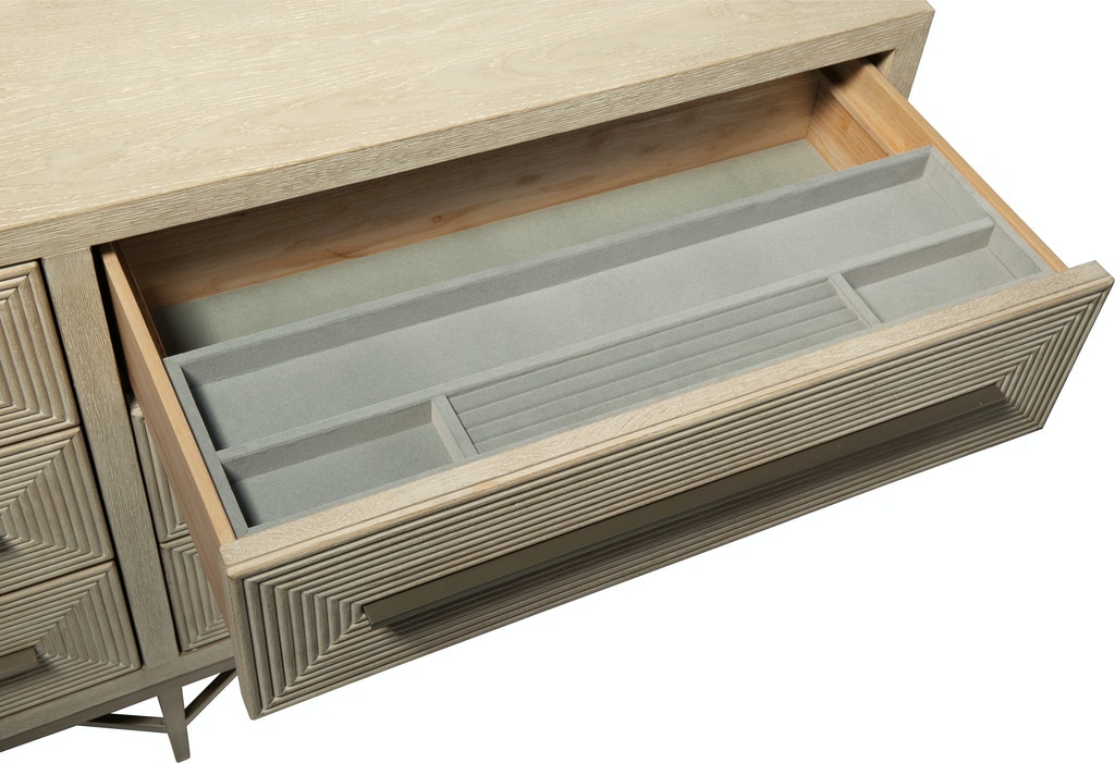 Hooker Furniture Cascade Dresser - Thumbnail 3