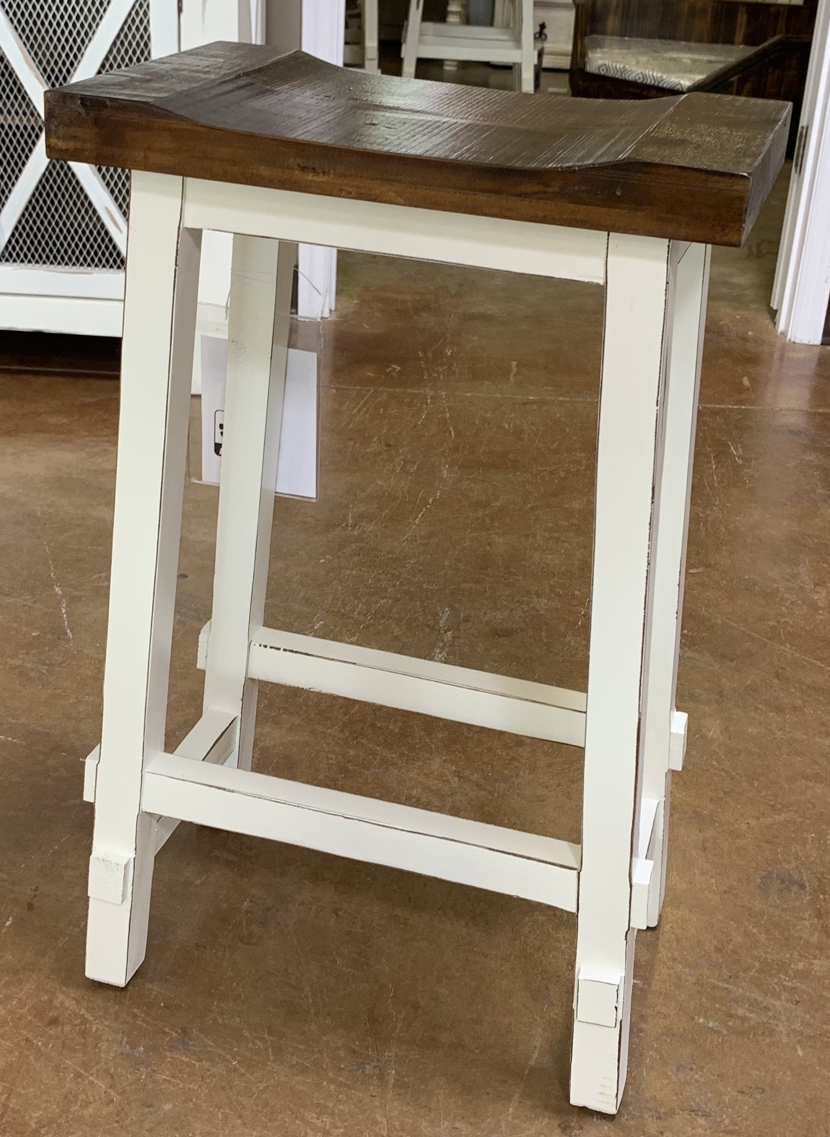 Mo Ban101 Barstool Antique White