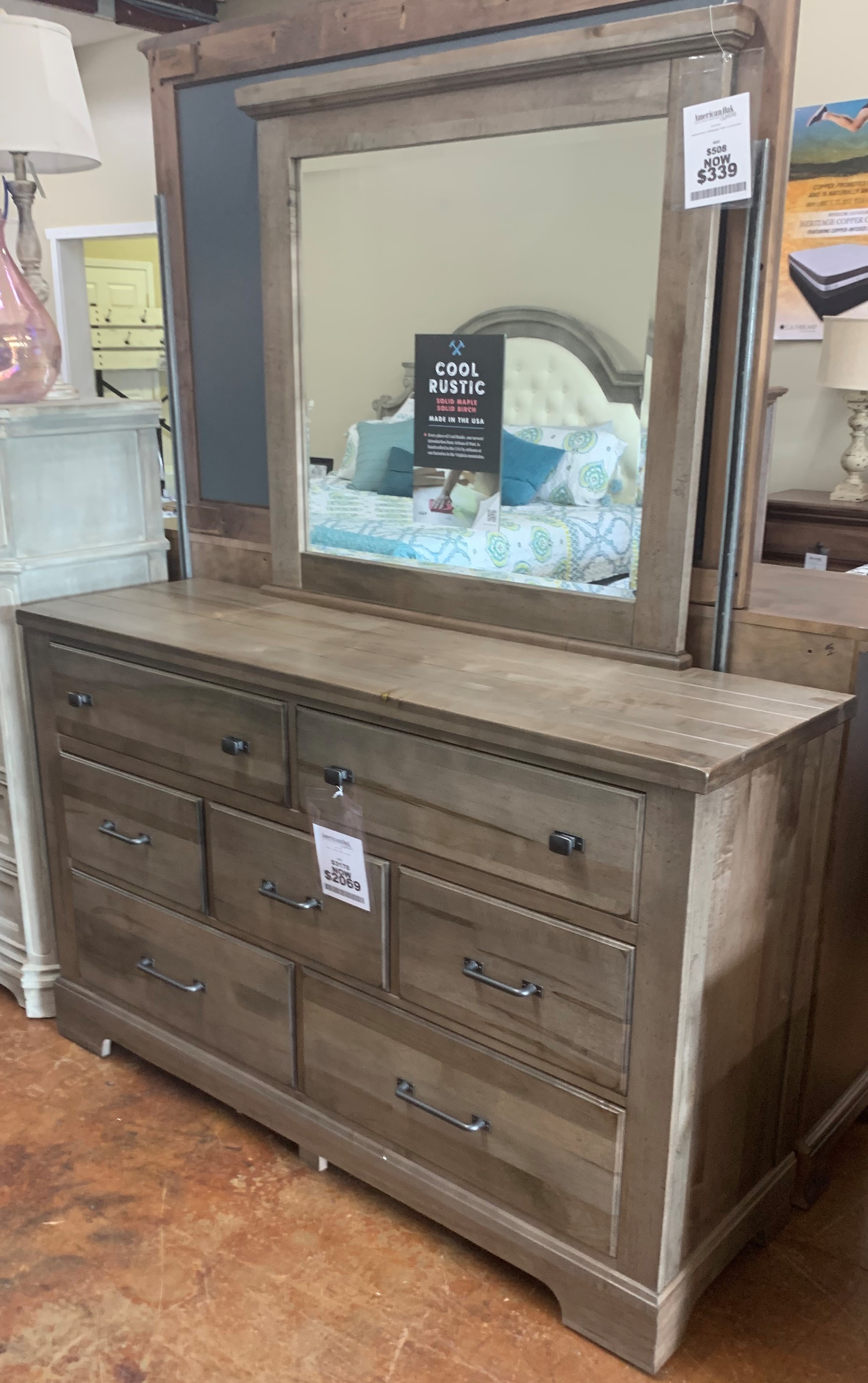 Vb 172 002 Vb 172 446 Dresser And Mirror