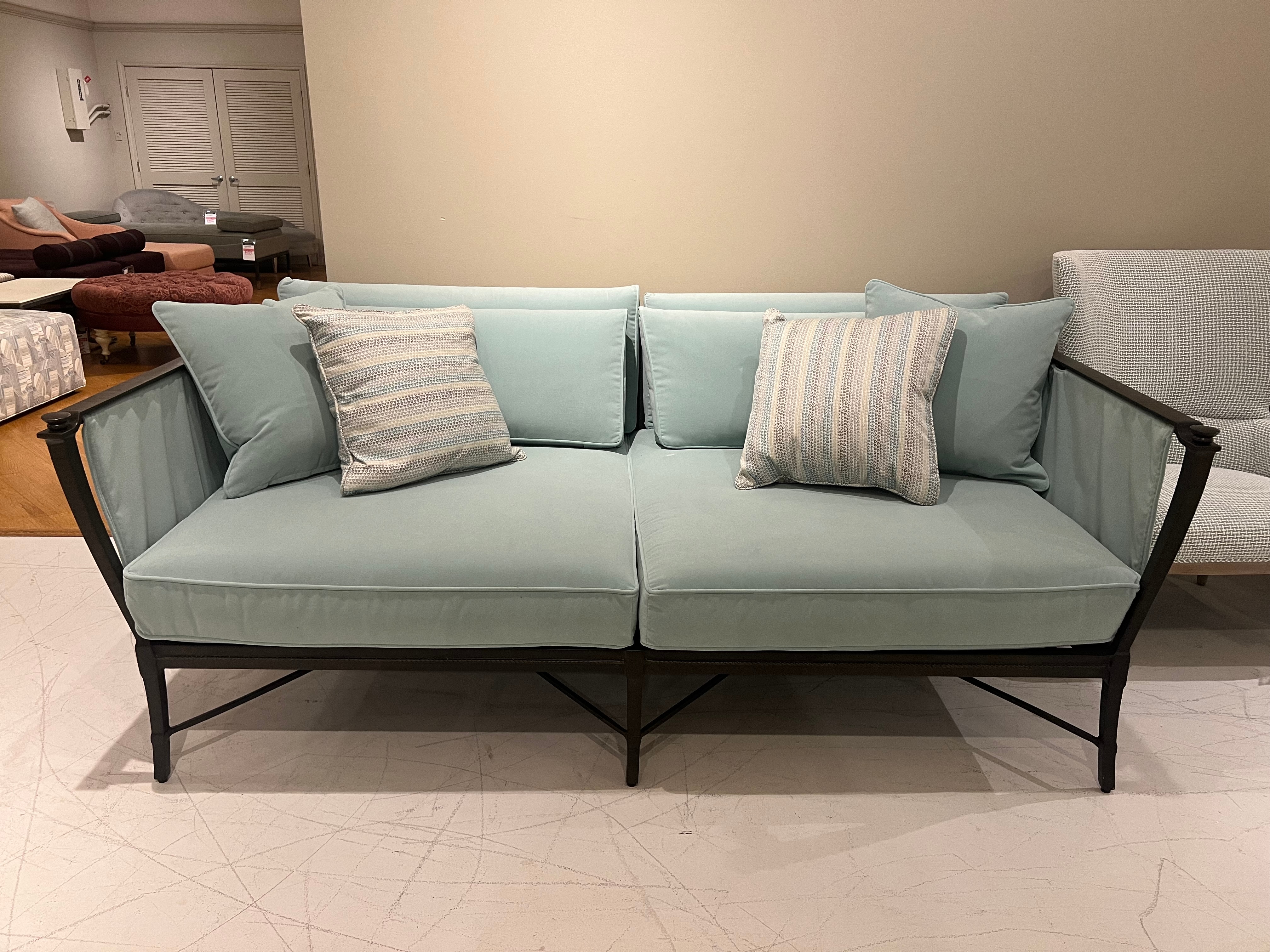 Century Furniture Factory Outlet Royal Daybed (Cordoba) D12-43-1/60