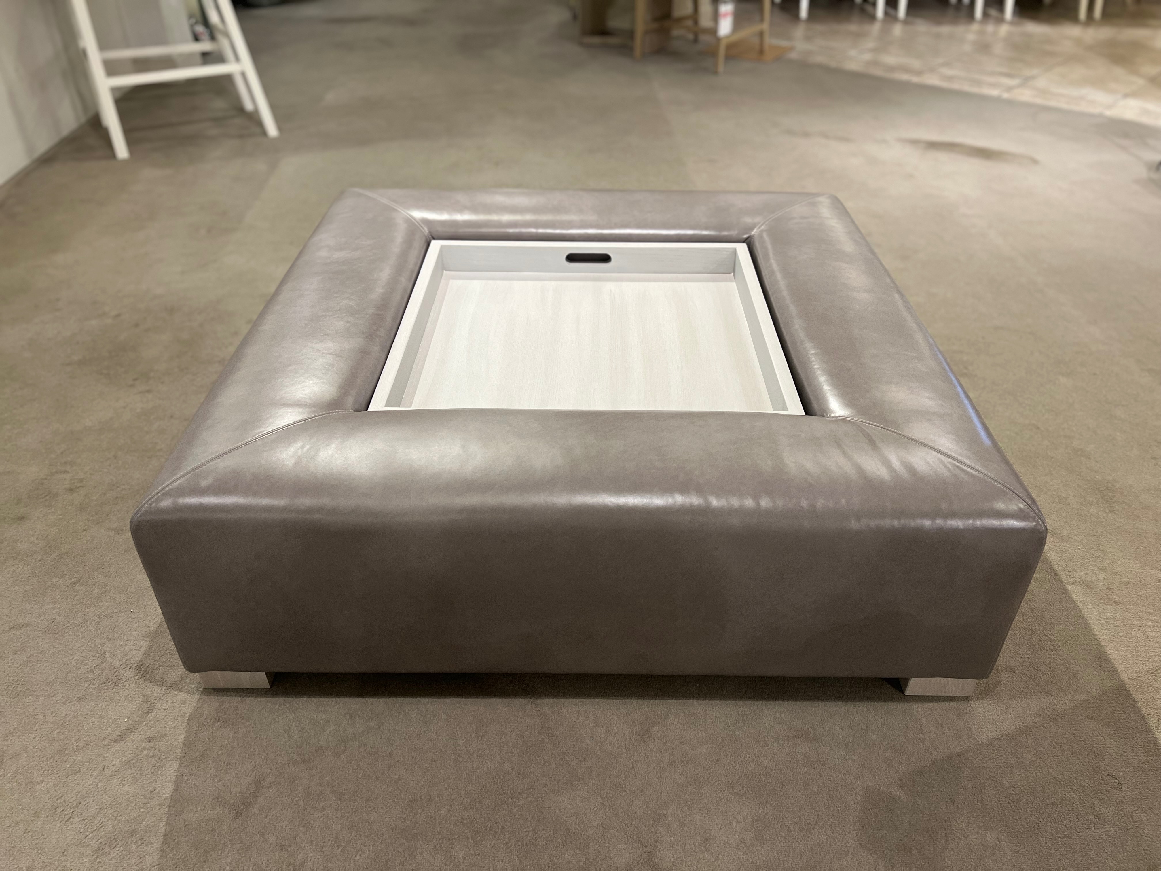 Century Furniture Factory Outlet Rockford 48 Sq Ottoman w/Tray LTD7110-4848TR/220