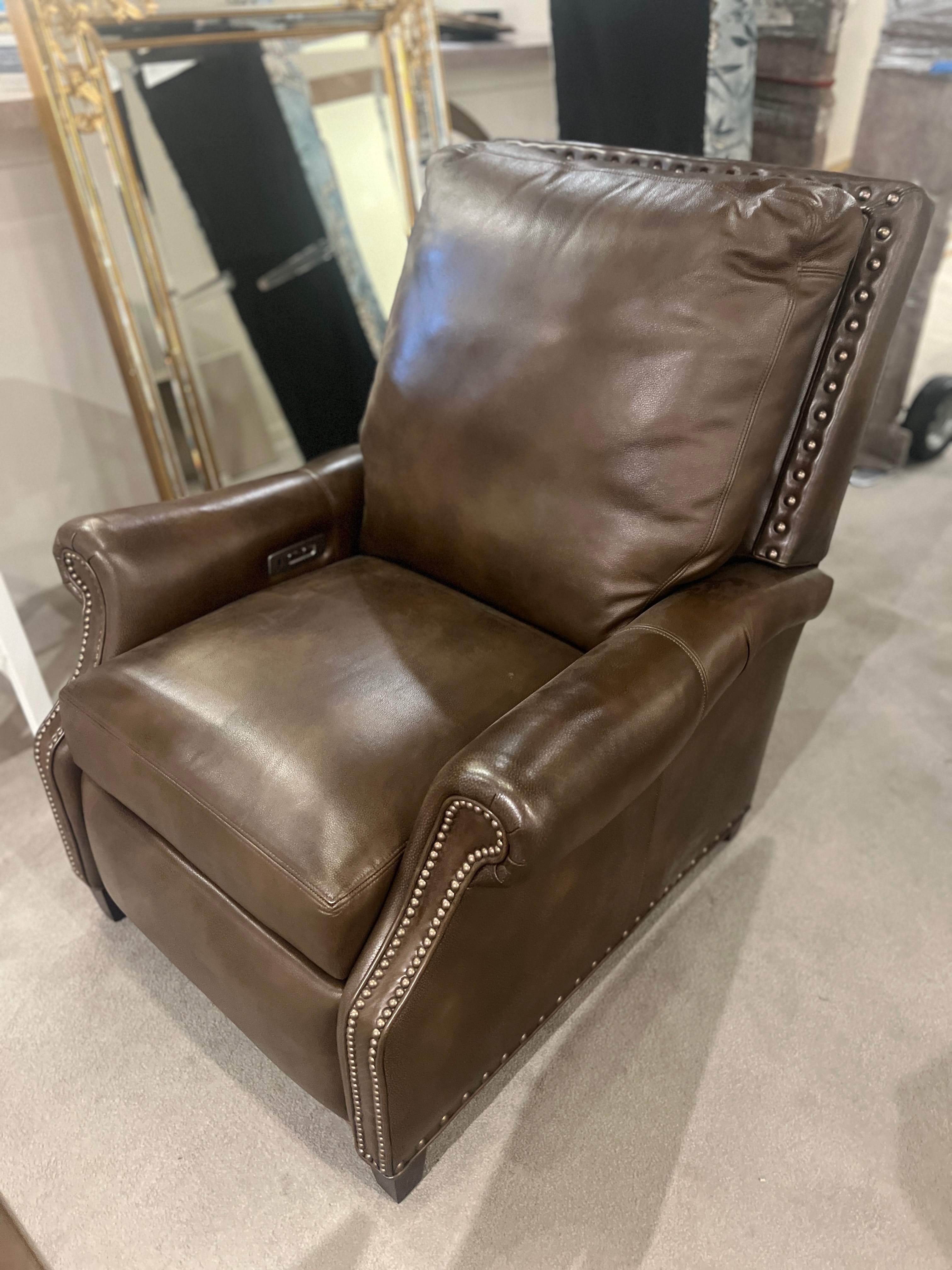 Century Furniture Factory Outlet Arlo Electric Recliner LR9-1054-6EM/30