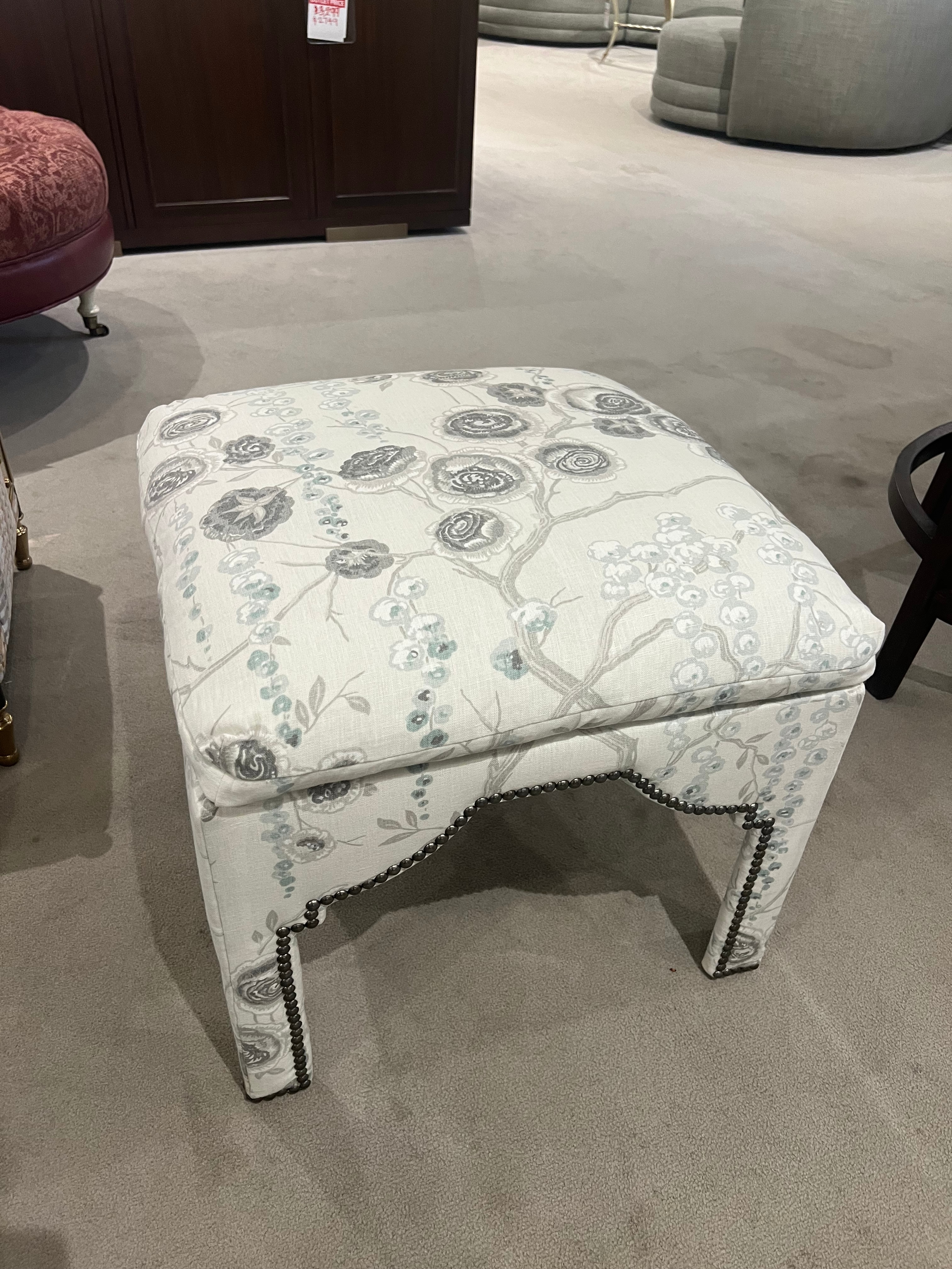 Century Furniture Factory Outlet Donna Bench I2-33-1054/220