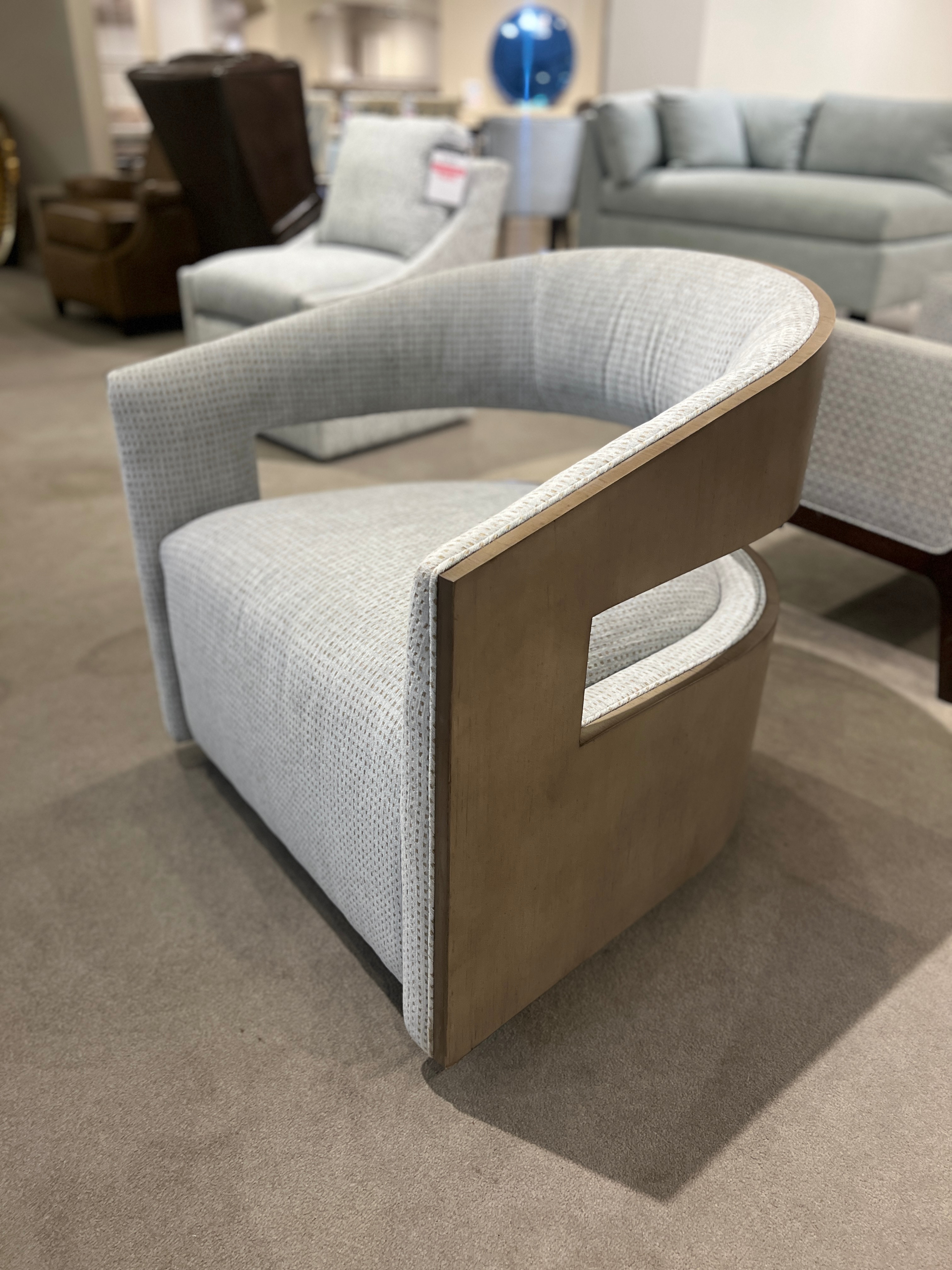 Century Furniture Factory Outlet Brayden Swivel Chair CCC3107-8/140