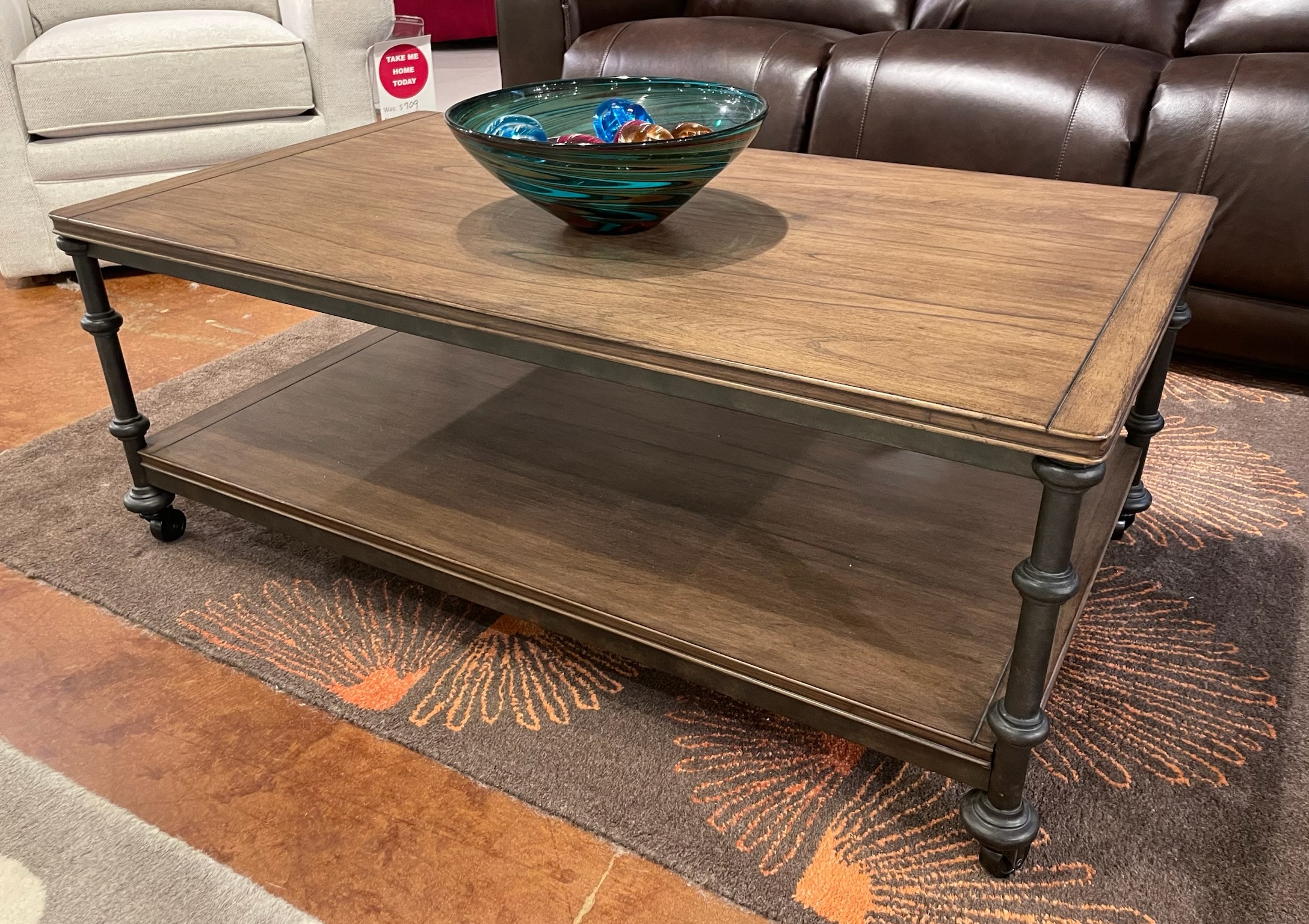 Hickory Park Clearance Hampton Road Cocktial and End Table by Riverside Furniture 23702