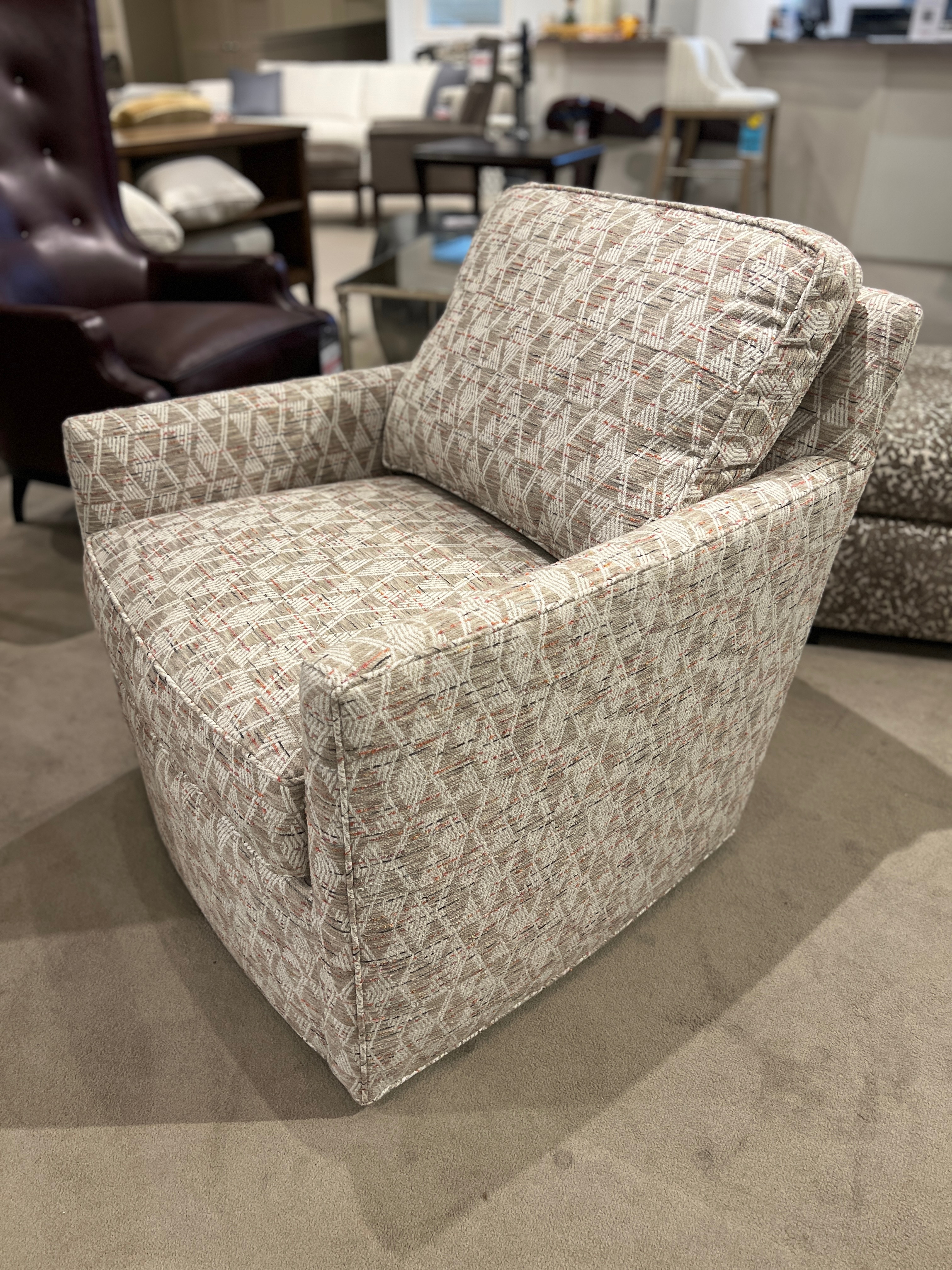 Century Furniture Factory Outlet Willis Swivel Chair ESN300-8/230