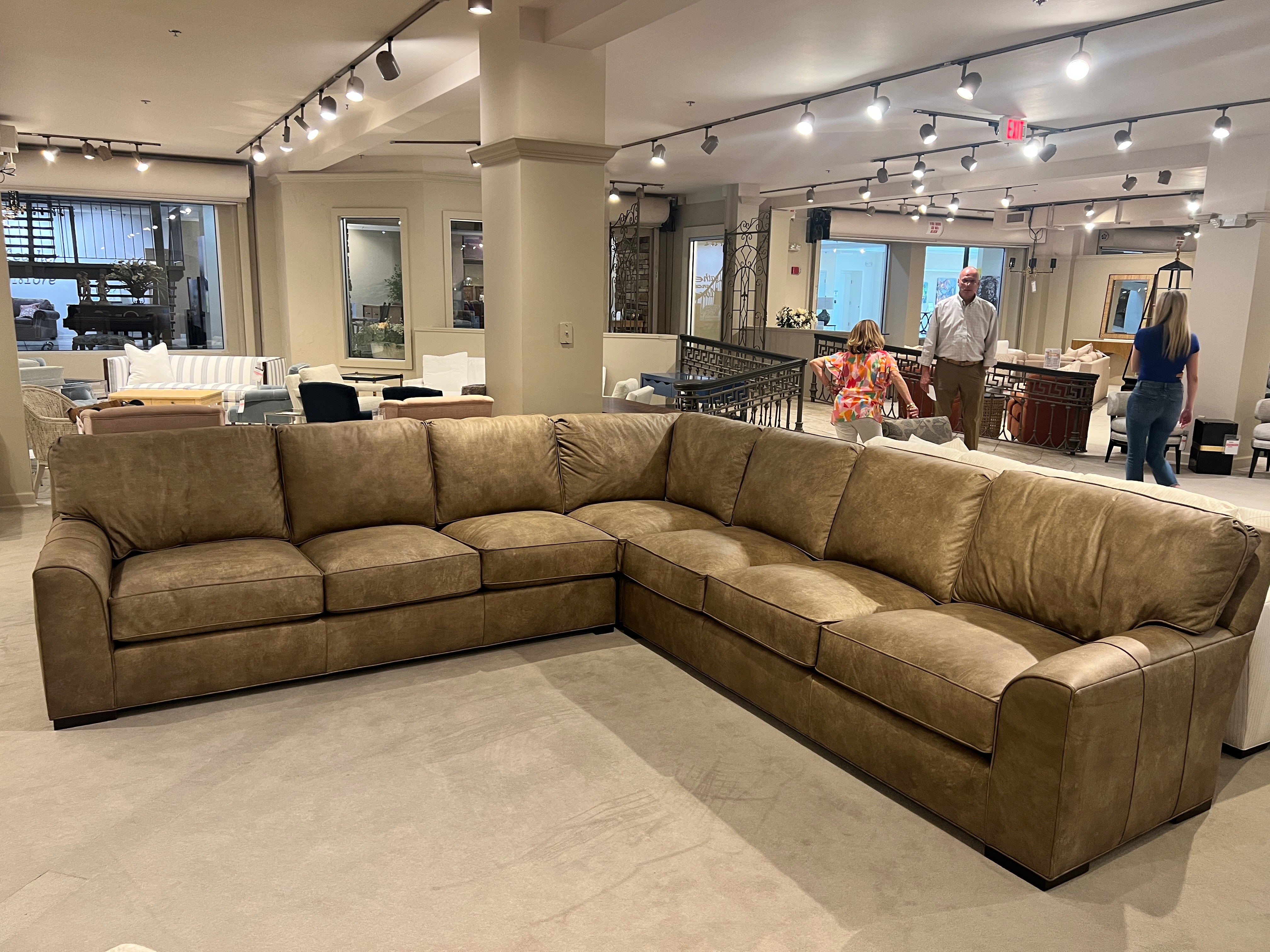 Century Furniture Factory Outlet Leatherstone 3 PC Sectional LR-7600-42/52/21