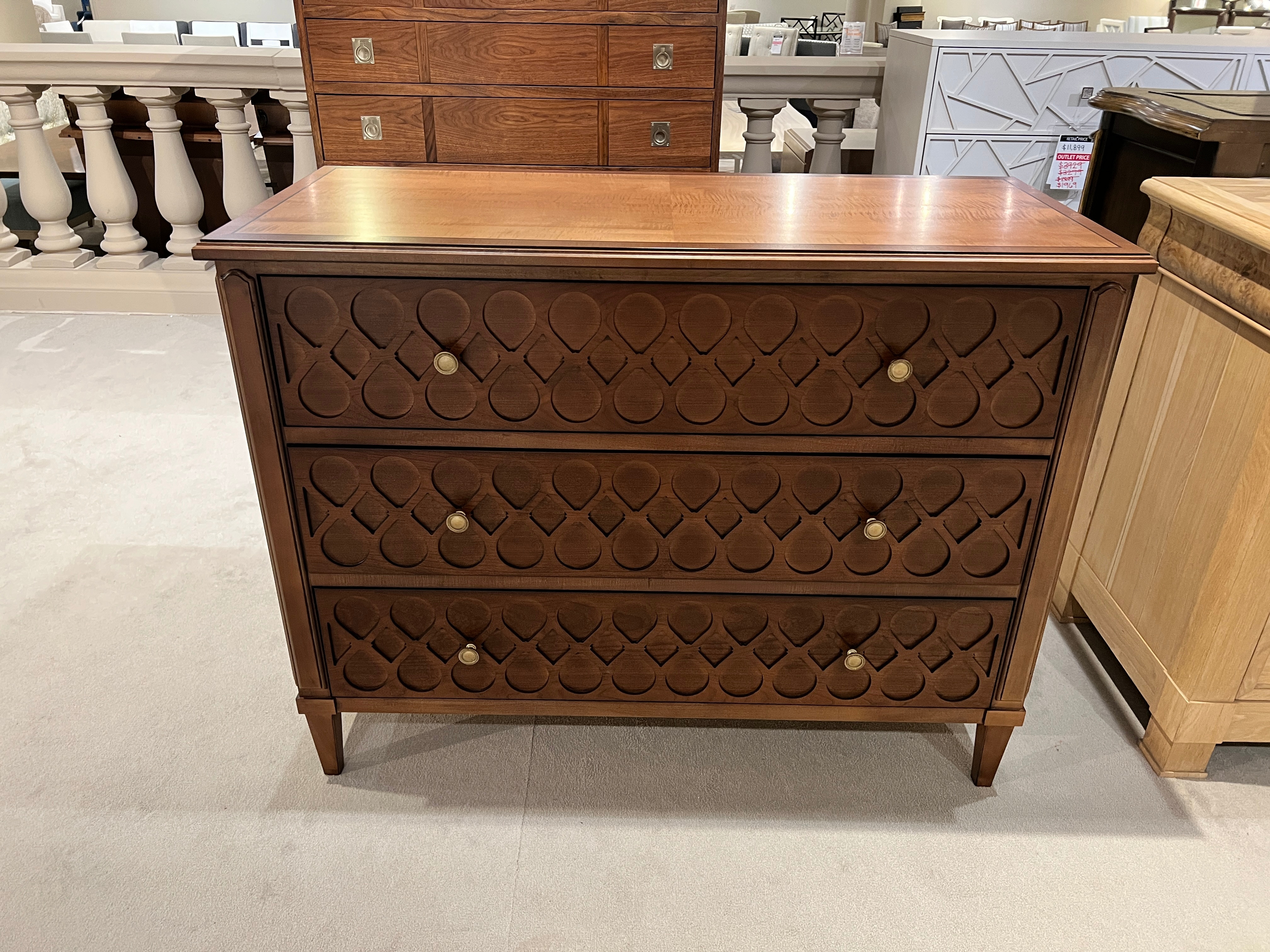 Hickory Chair Factory Outlet Murano Chest HC9771-70/340