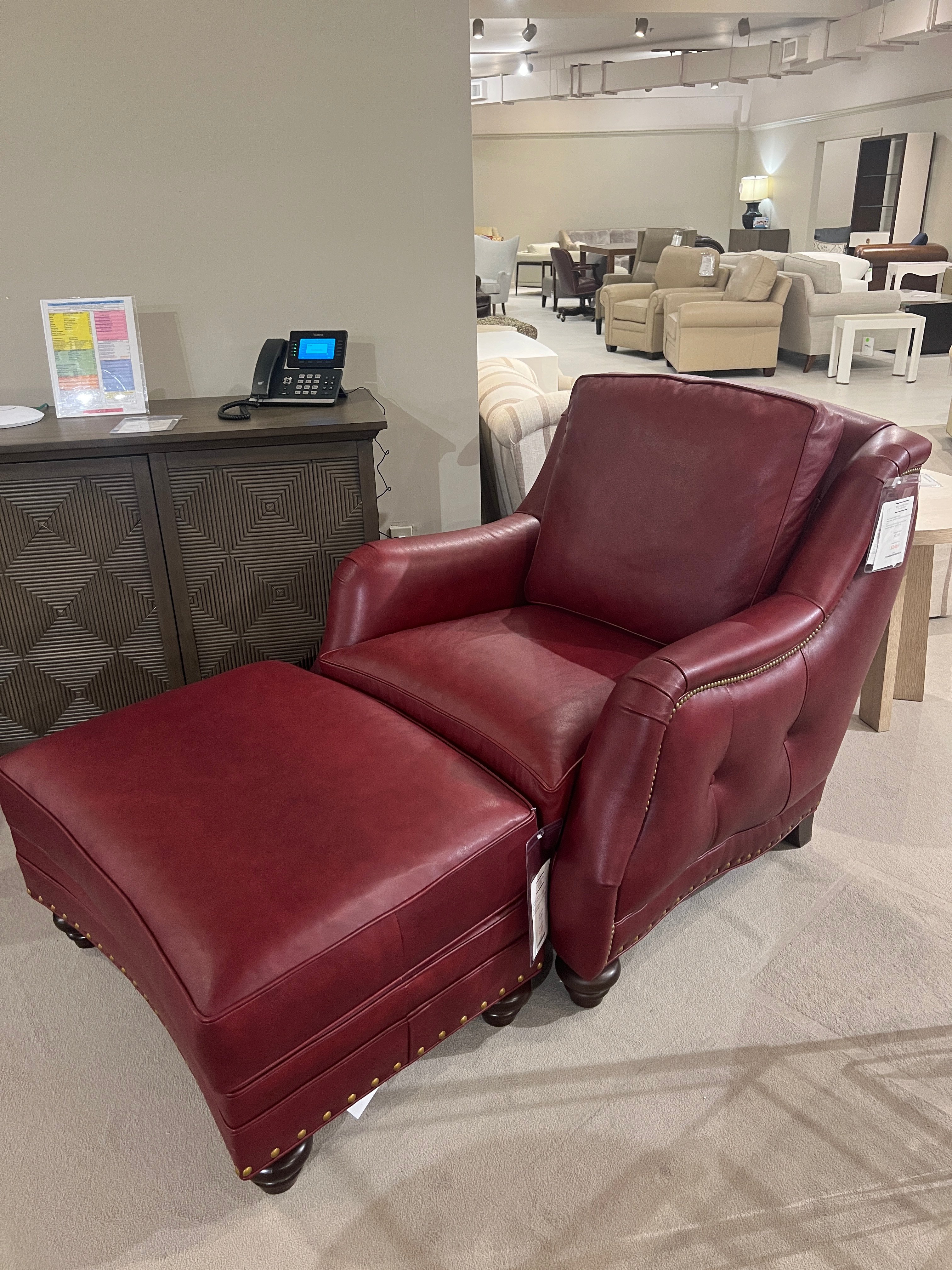 Hancock and Moore Factory Outlet Living Room Sundance Chair HM4707HR