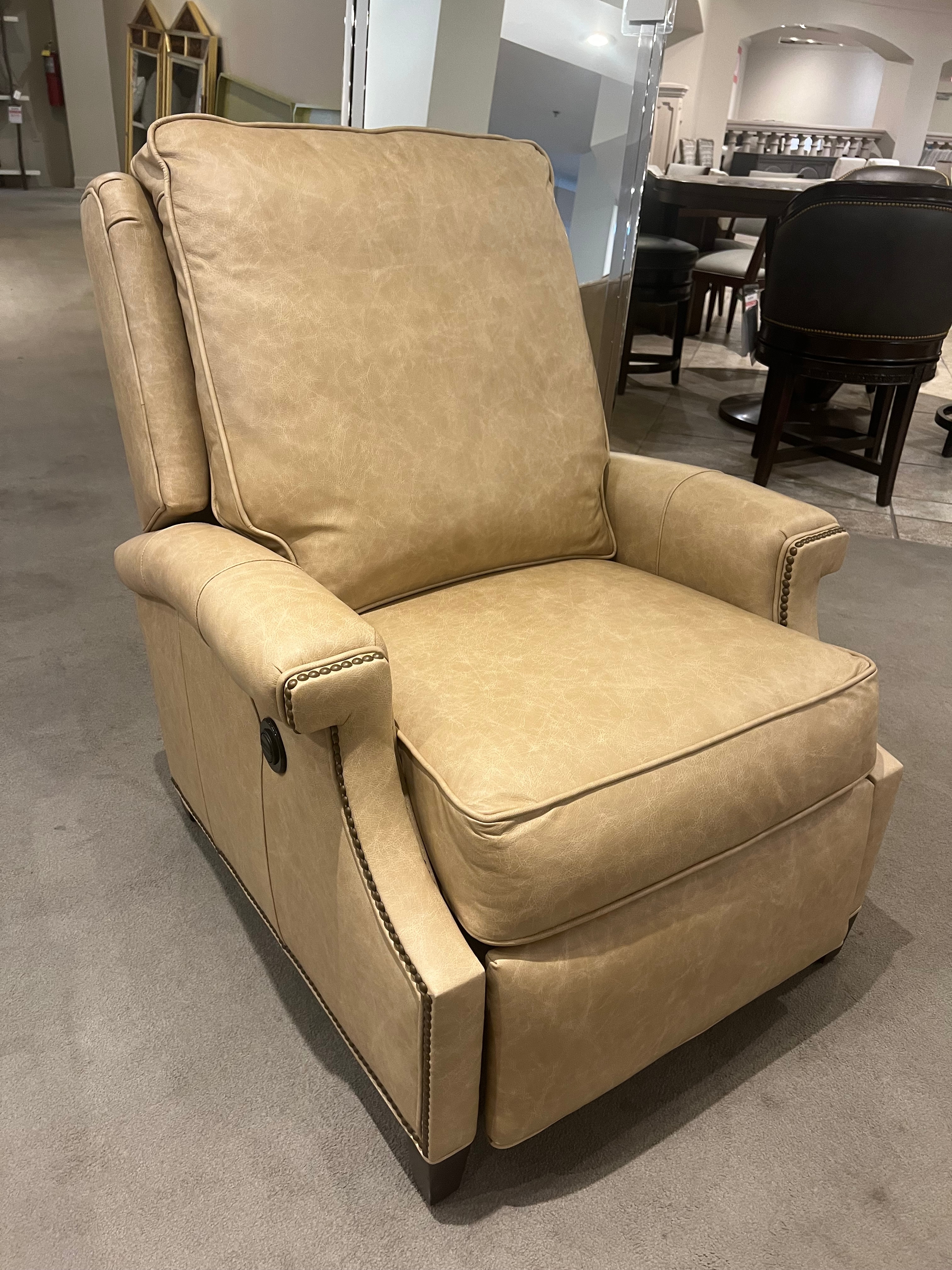 Century Furniture Factory Outlet Peyton Electric Recliner LRC-1025-6EM/150